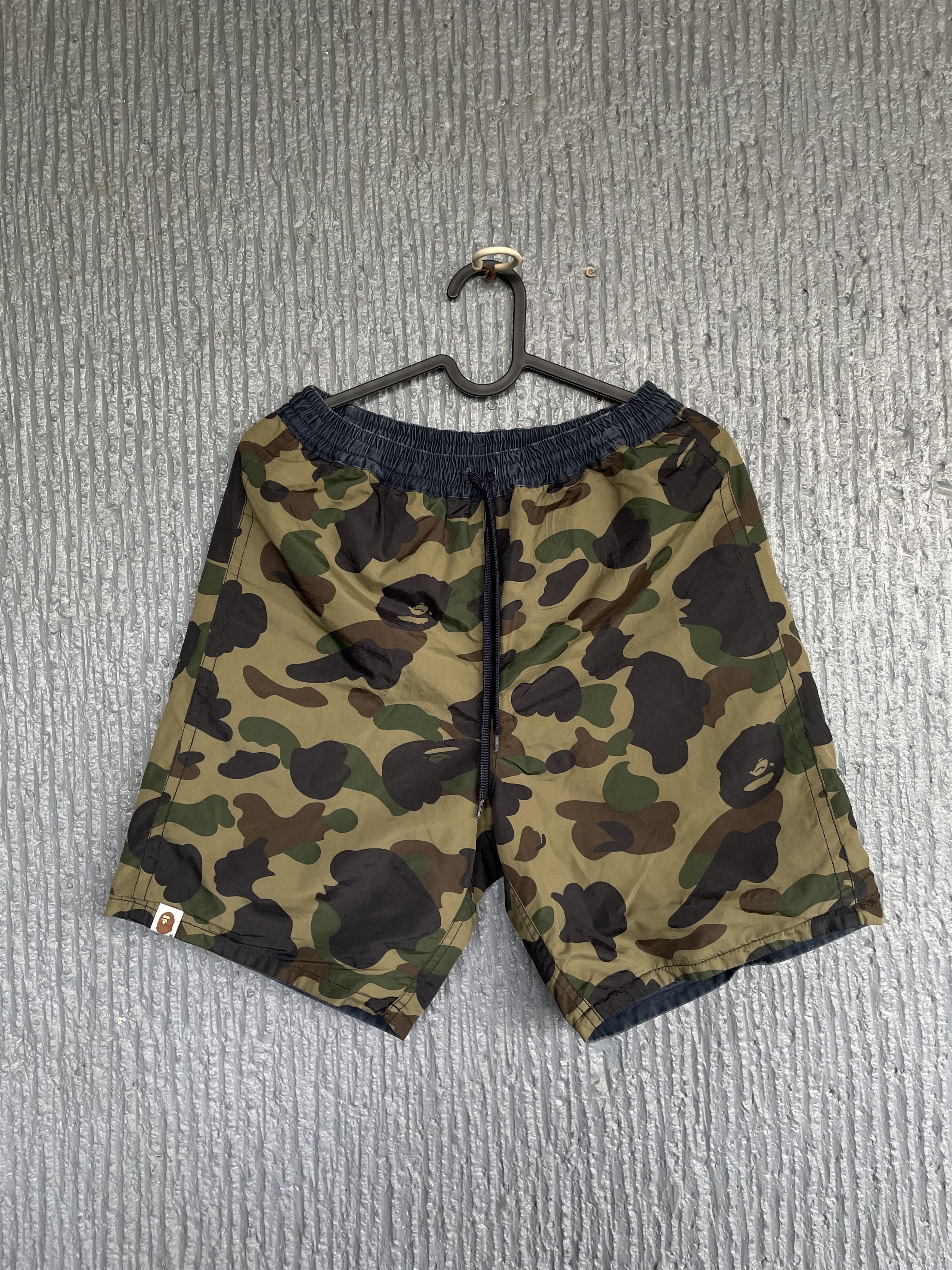 Bape Bape College Logo Reversible Camo Swim short Size US 28 / EU 44 - 1 Thumbnail