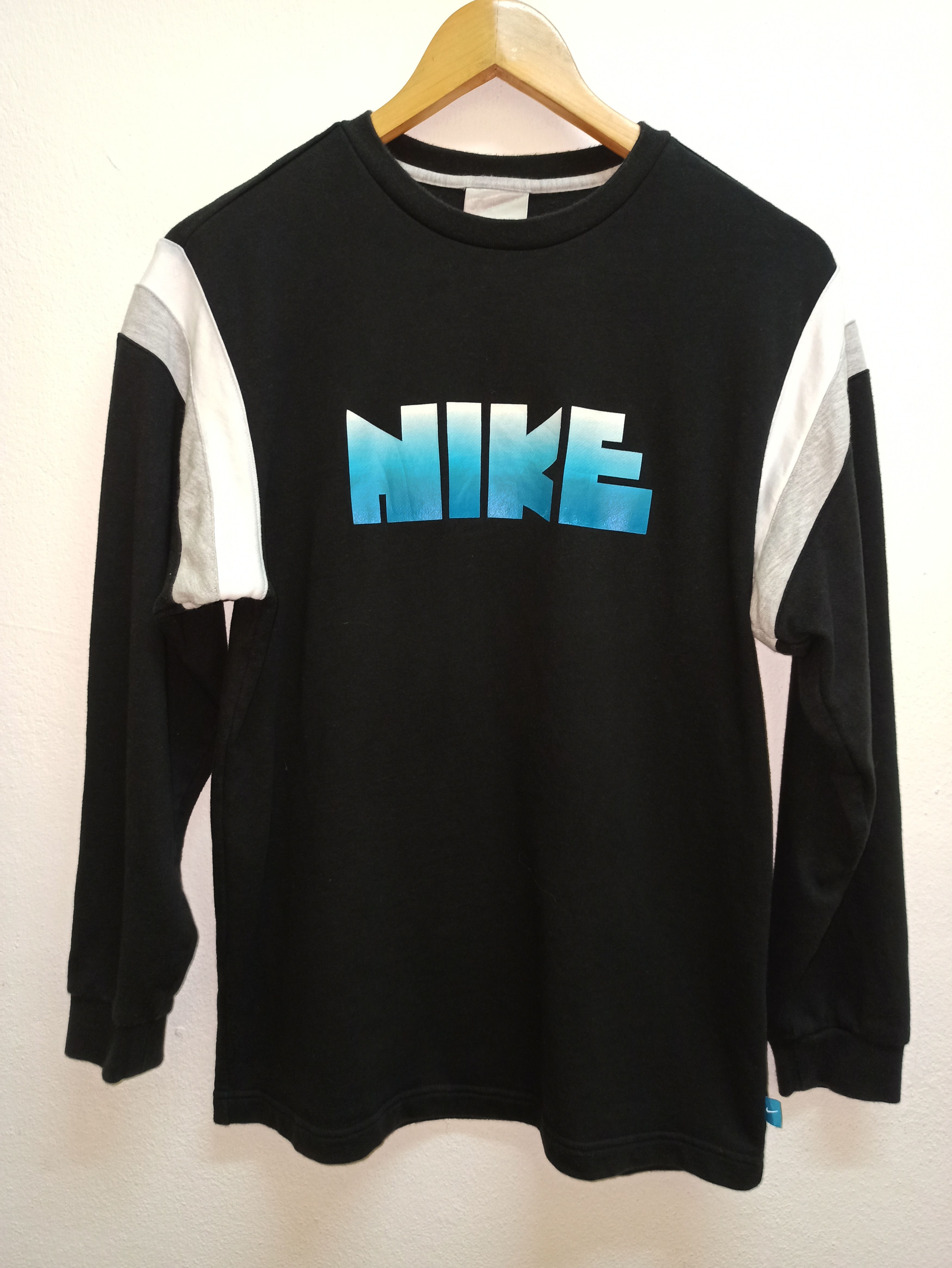 Nike Rare Nike Sweatshirts Big Logo Nice Design (c32) Size US M / EU 48-50 / 2 - 1 Thumbnail