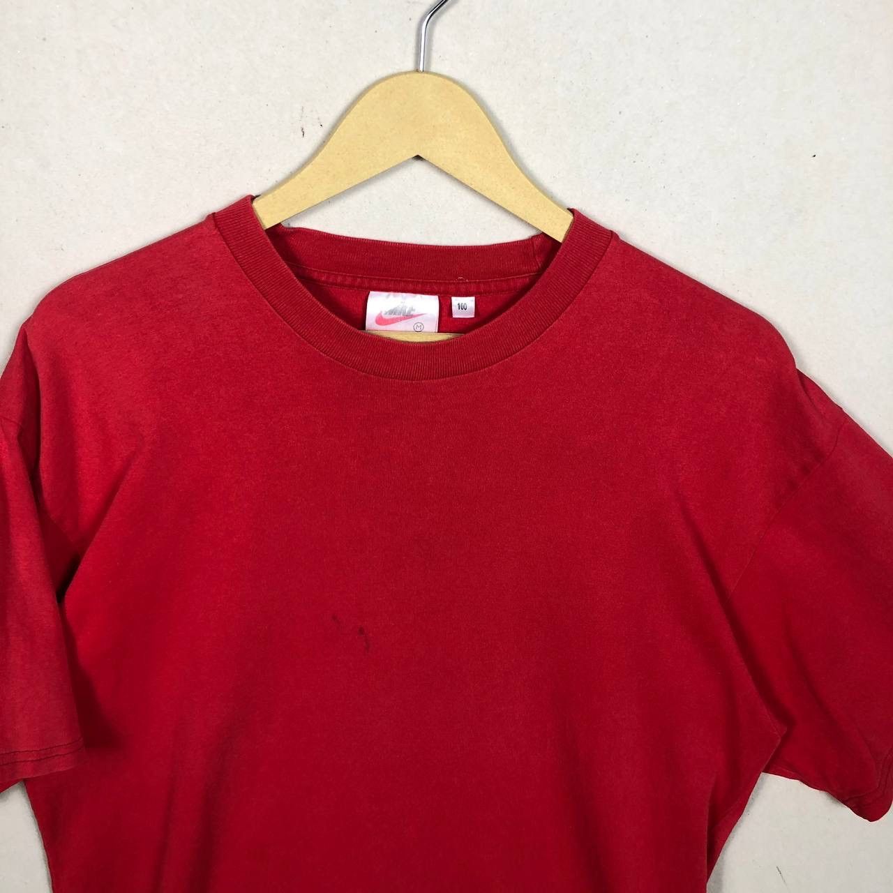 Nike × Vintage Vintage 90s Nike Swoosh Logo Red Tshirt Size US M / EU 48-50 / 2 - 3 Thumbnail
