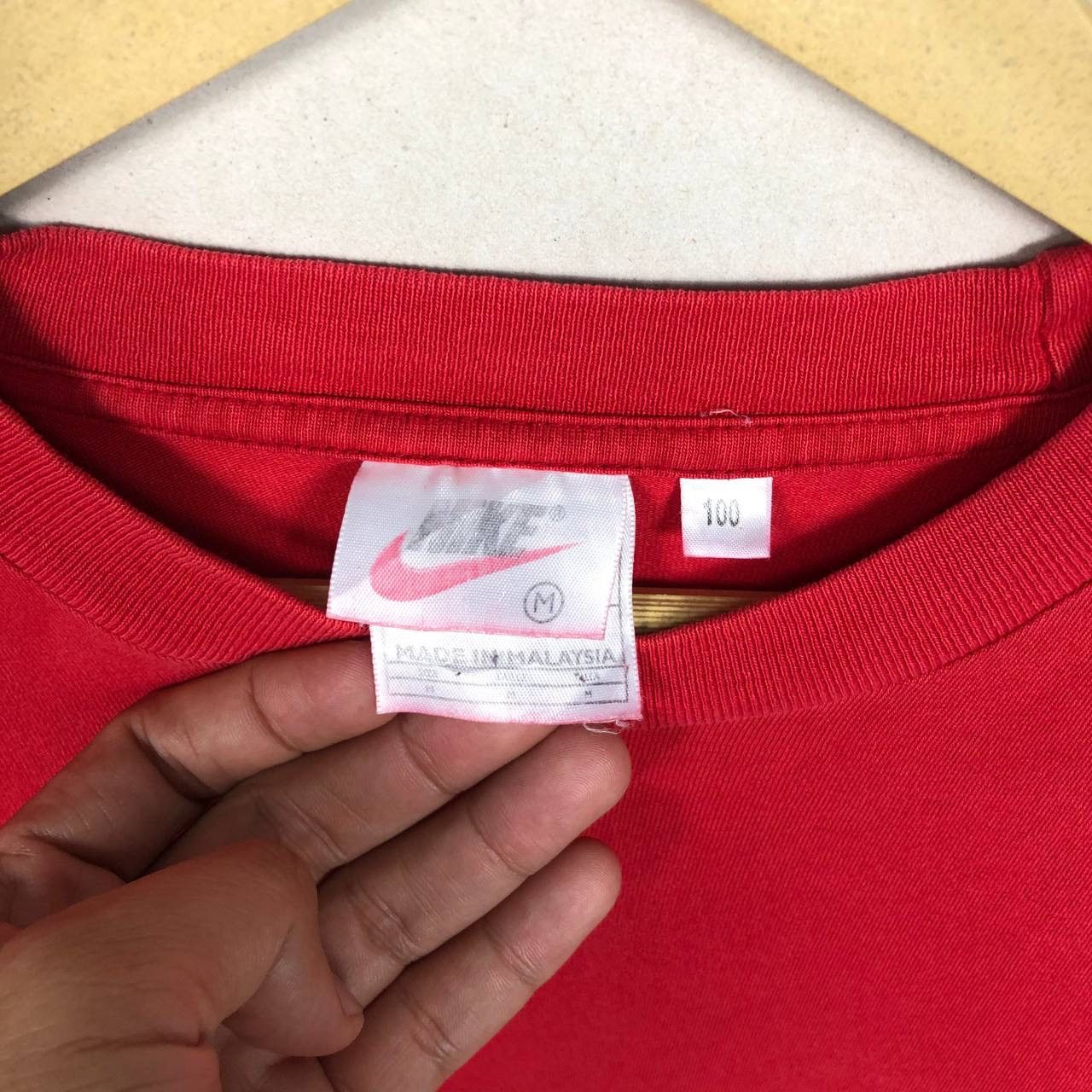Nike × Vintage Vintage 90s Nike Swoosh Logo Red Tshirt Size US M / EU 48-50 / 2 - 6 Thumbnail
