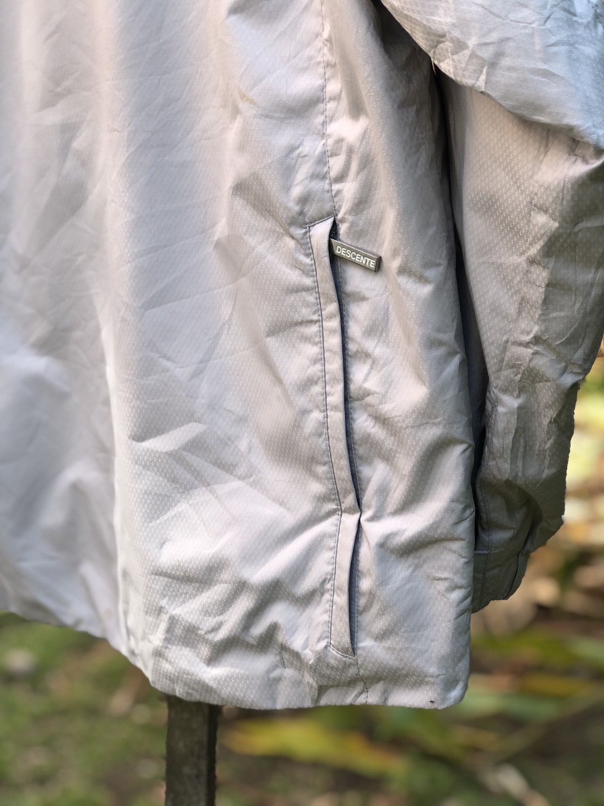 Descente Vintage Descente Ski Jacket Multi Pocket Winter Size US L / EU 52-54 / 3 - 13 Thumbnail