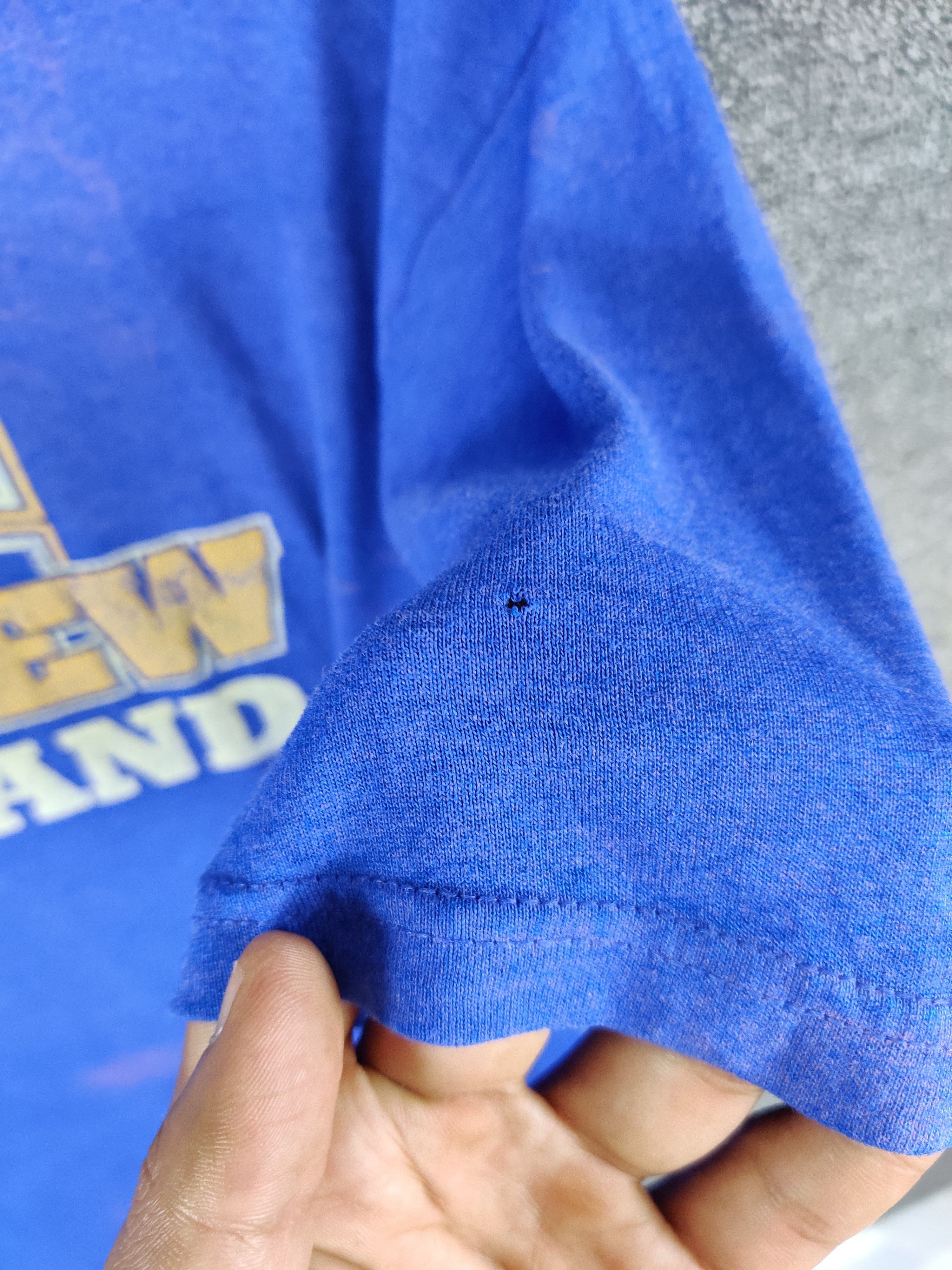 Band Tees Vintage Blue Crew Band Tee Tshirt Size US L / EU 52-54 / 3 - 8 Thumbnail