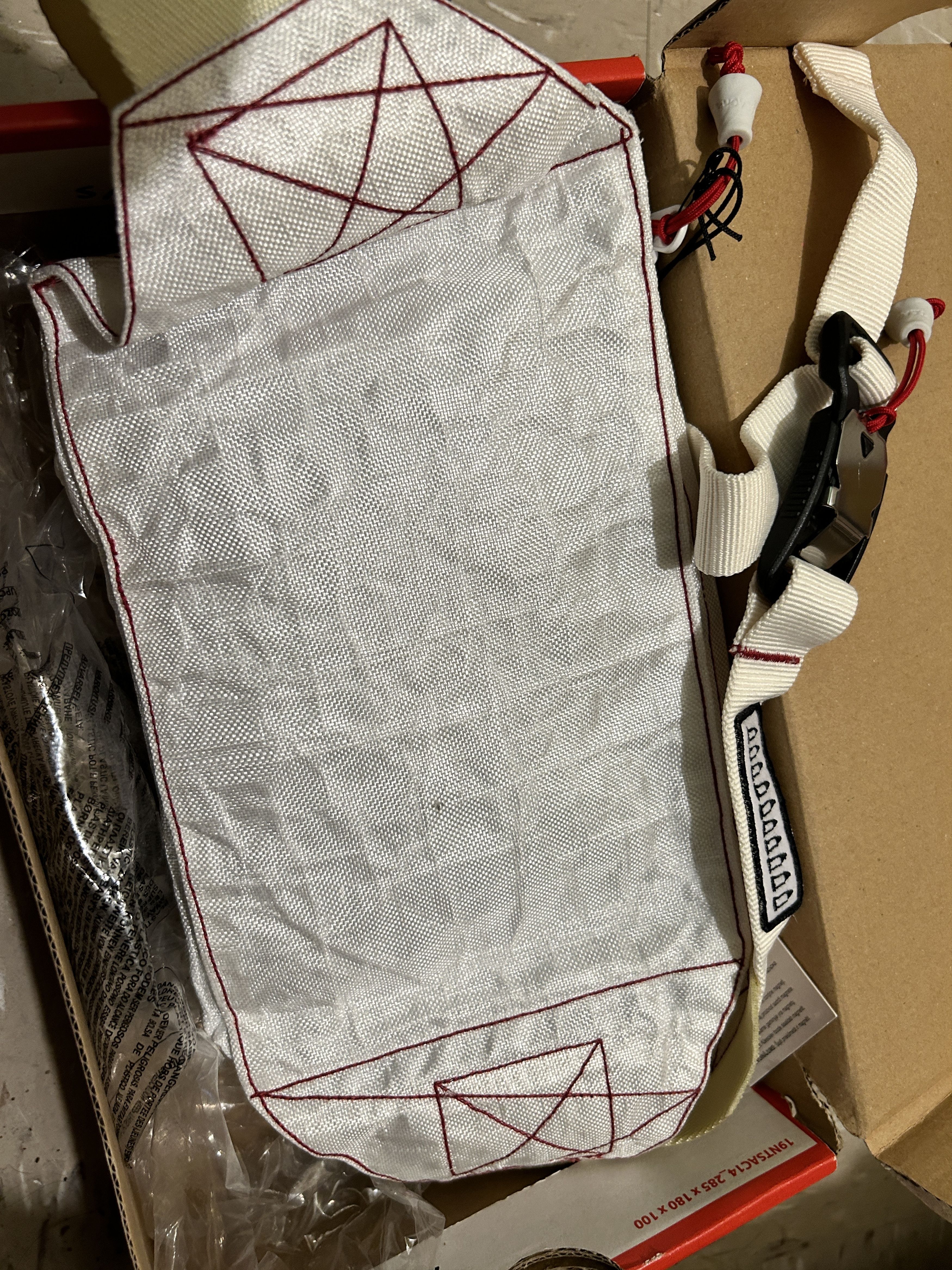 Nike × Tom Sachs Nike x Tom Sachs Exploding Poncho Men's White Size ONE SIZE - 7 Thumbnail