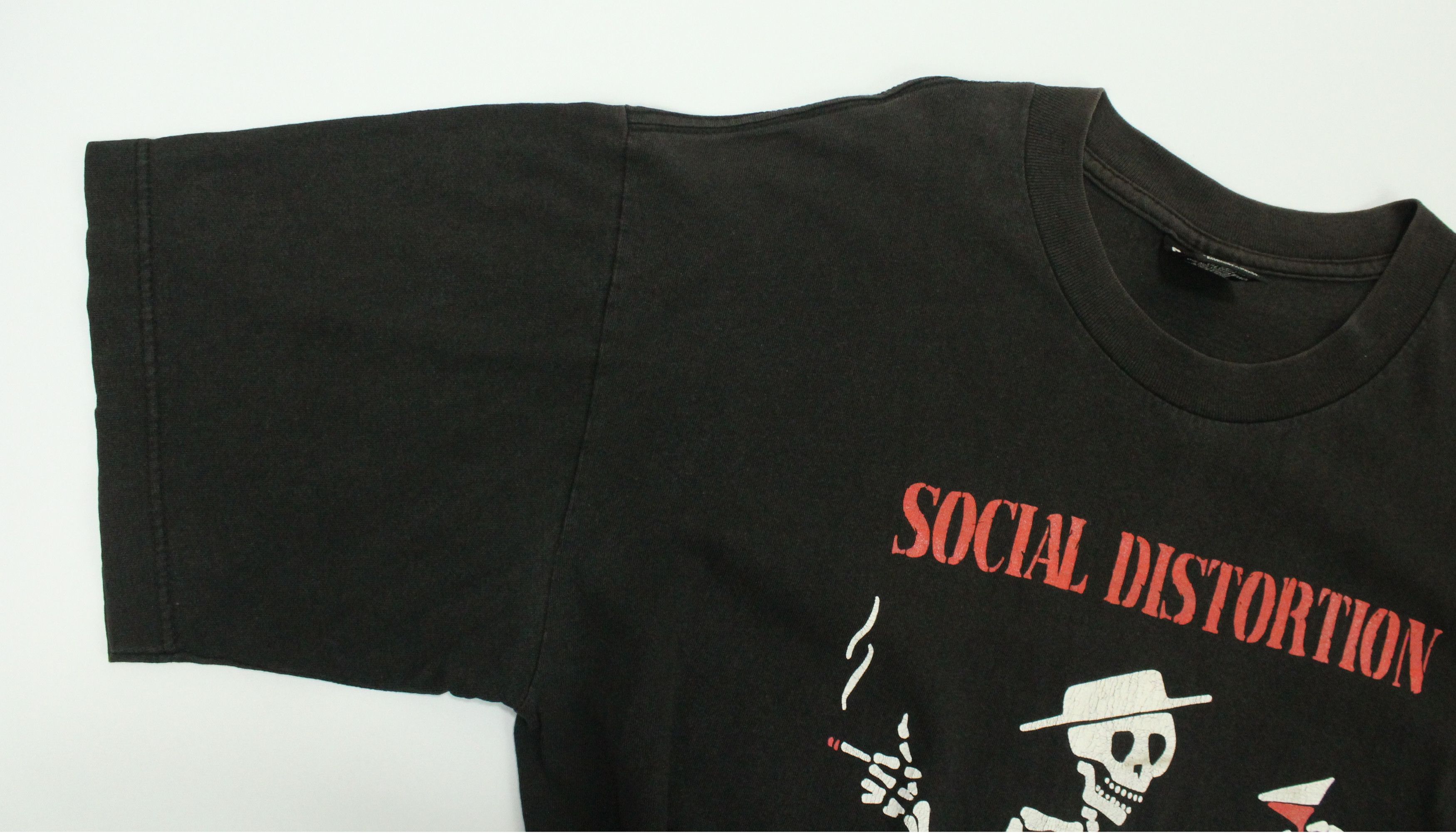 Band Tees Vintage 90s SOCIAL DISTORTION T Shirt Size US XL / EU 56 / 4 - 5 Thumbnail