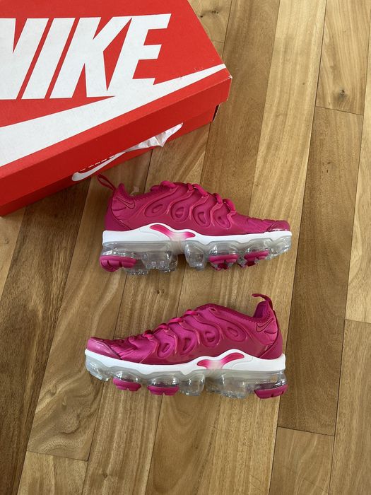 Nike Air VaporMax Plus Fireberry (Women's)