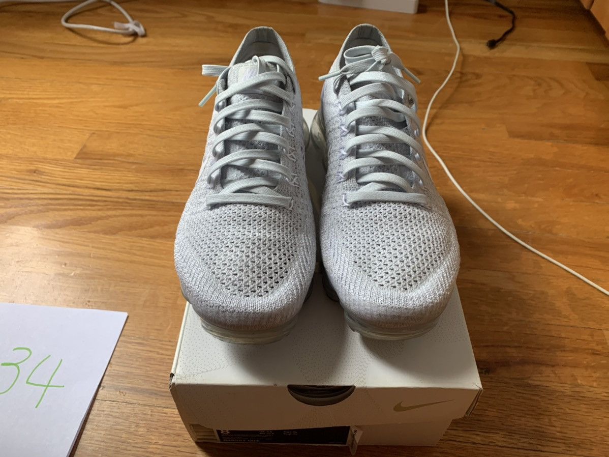Nike WMNS Nike Air vapormax flyknit WM8 Size US 8 / EU 41 - 3 Thumbnail