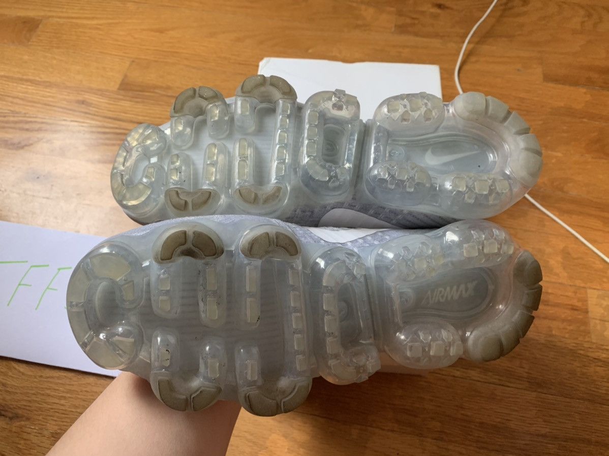 Nike WMNS Nike Air vapormax flyknit WM8 Size US 8 / EU 41 - 4 Thumbnail