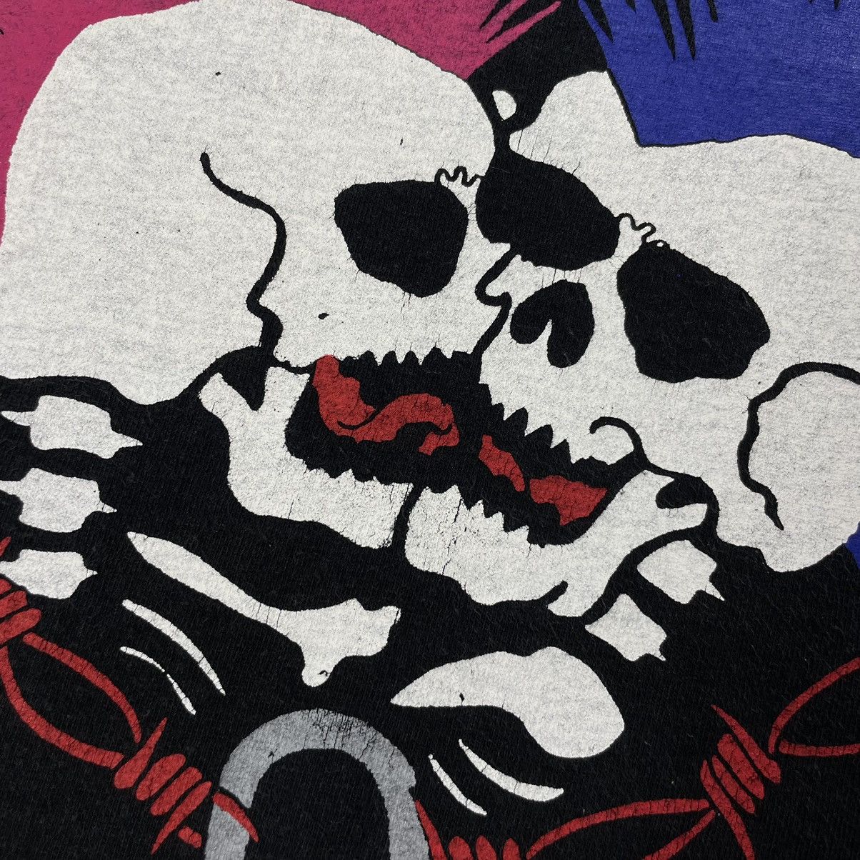 Band Tees The Casualties Punk Rock Love Vintage T-Shirt Size US XS / EU 42 / 0 - 4 Thumbnail