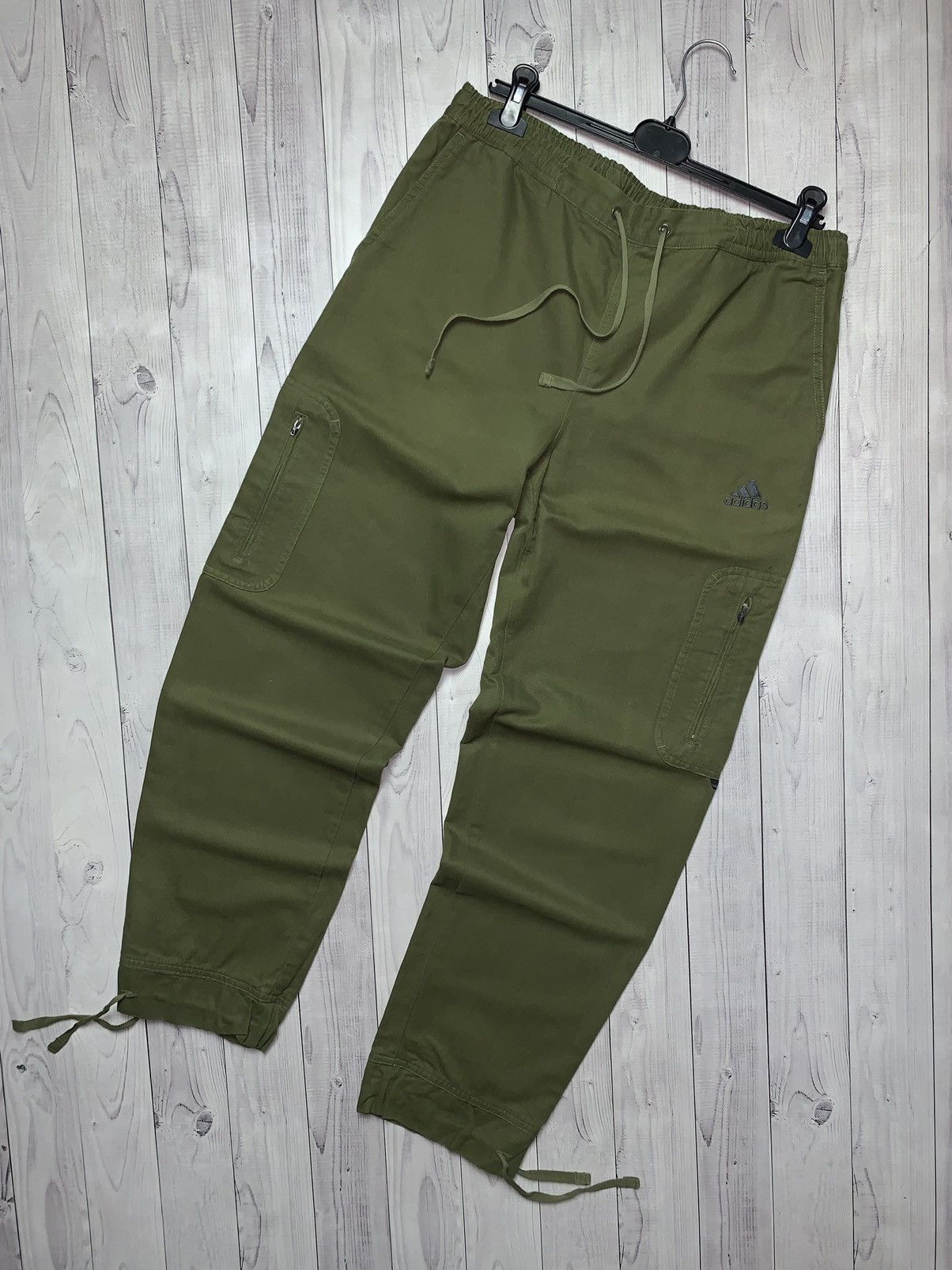 Vintage Vintage Adidas cargo drill pants pocket Y2K size M 32 Size US 32 / EU 48 - 1 Thumbnail