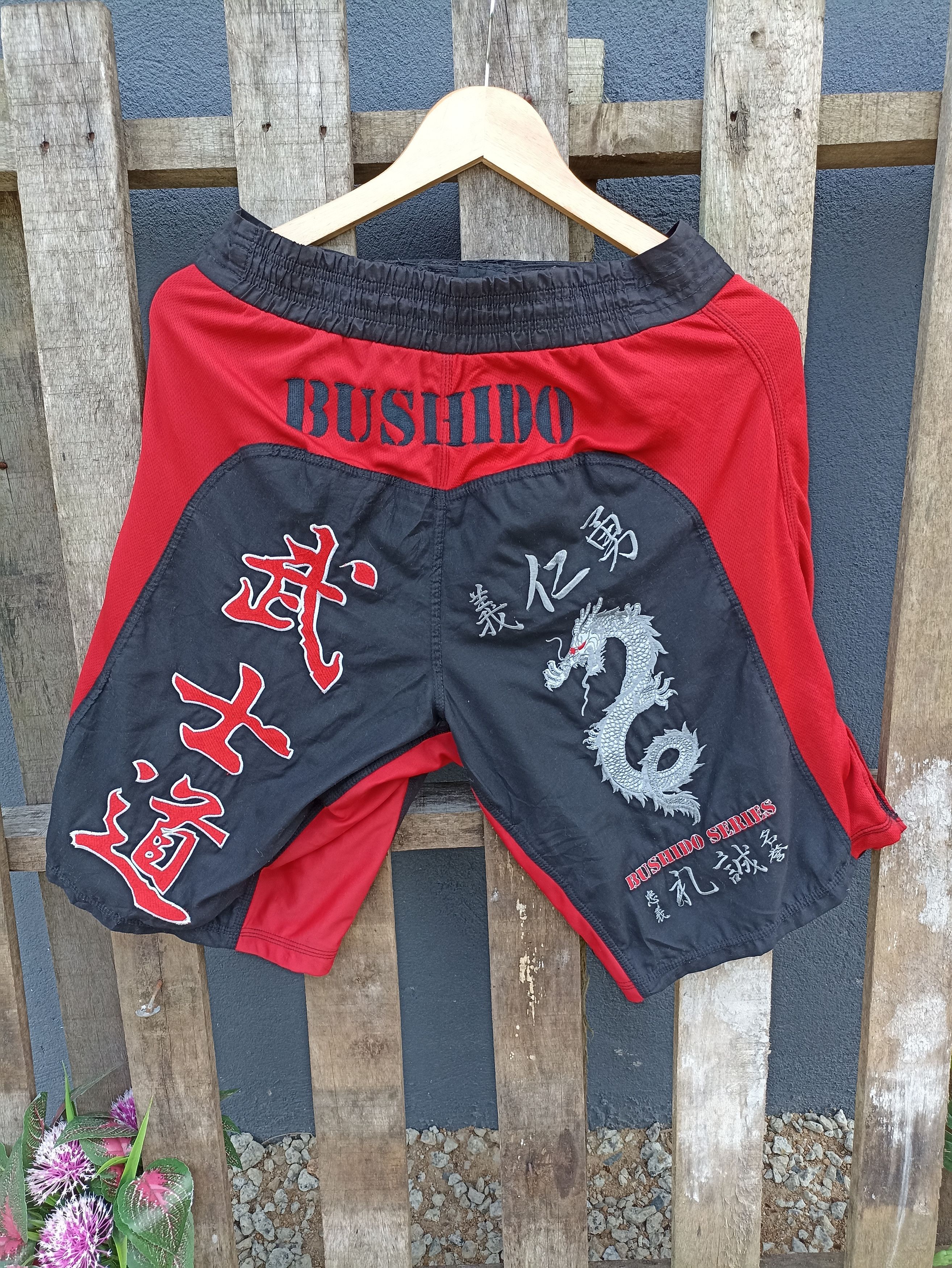 Japanese Brand FTH Short Embroidered Logo Size US 30 / EU 46 - 4 Thumbnail