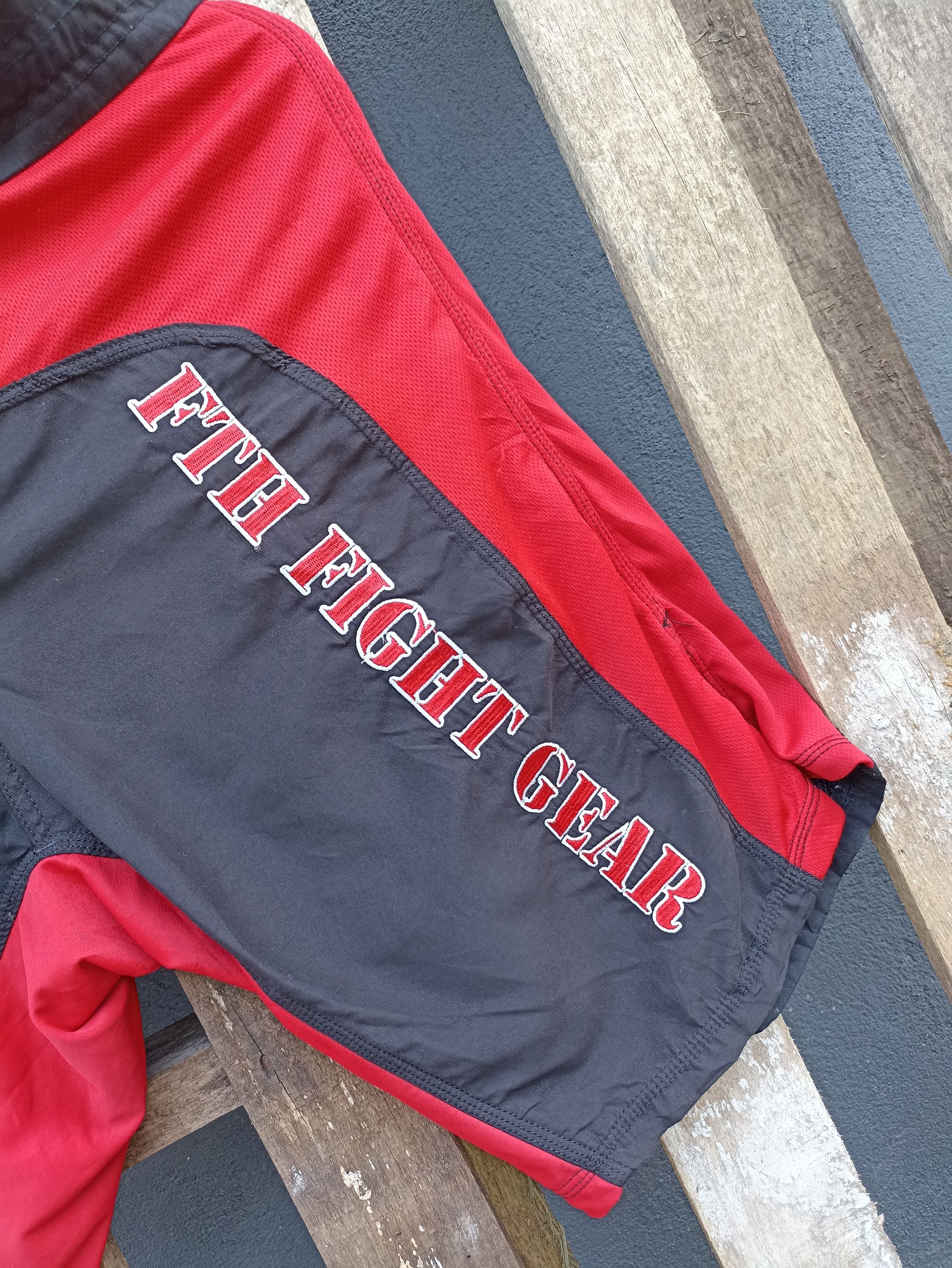 Japanese Brand FTH Short Embroidered Logo Size US 30 / EU 46 - 2 Thumbnail