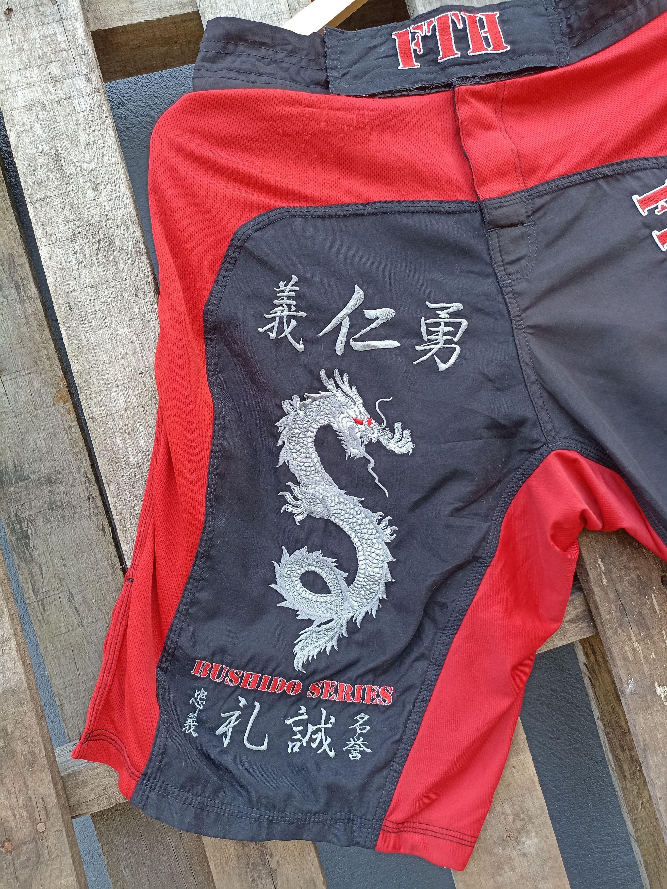 Japanese Brand FTH Short Embroidered Logo Size US 30 / EU 46 - 3 Thumbnail