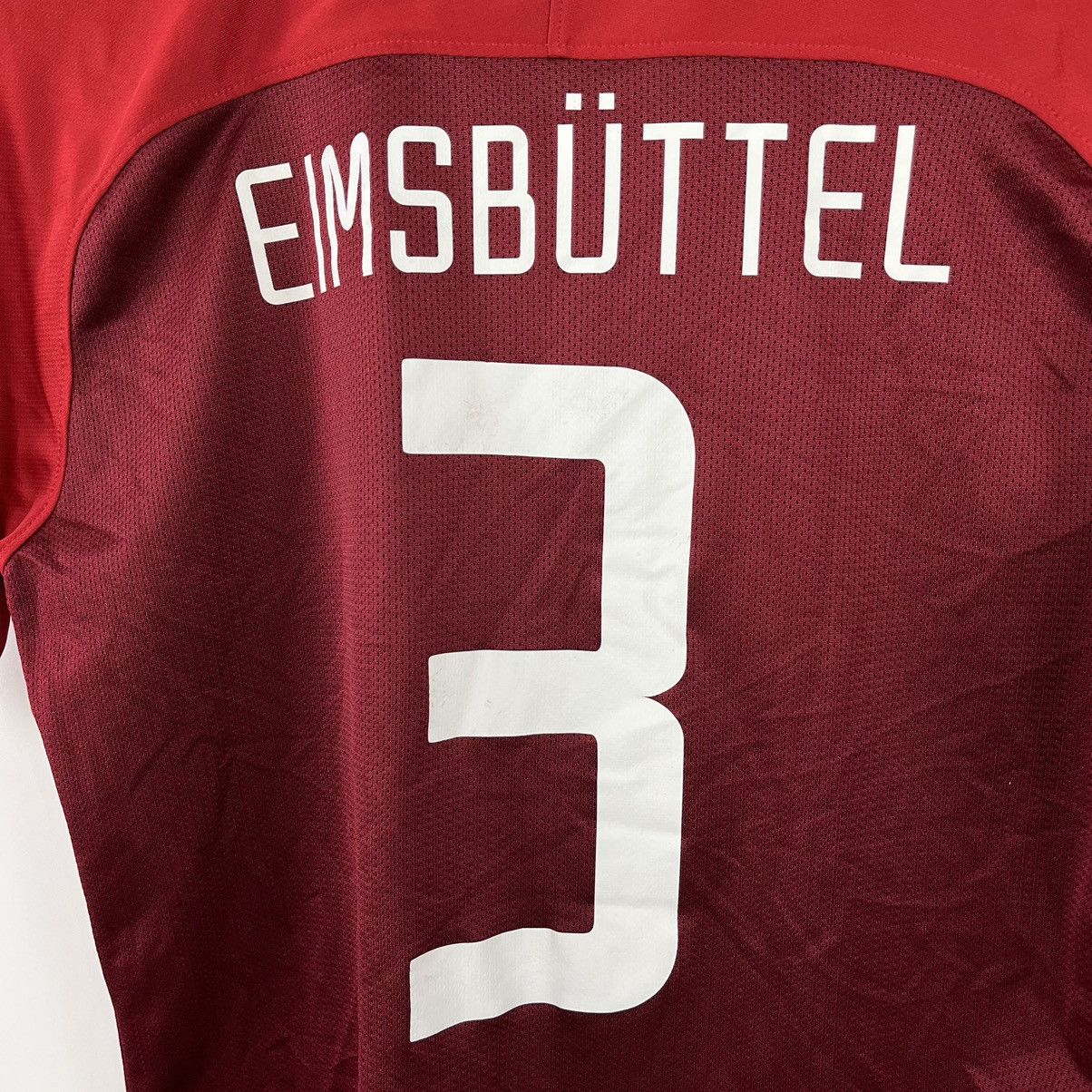 Nike Nike Sweden Eimsbuttel Soccer Jersey T-Shirt Red Size M Size US M / EU 48-50 / 2 - 6 Thumbnail