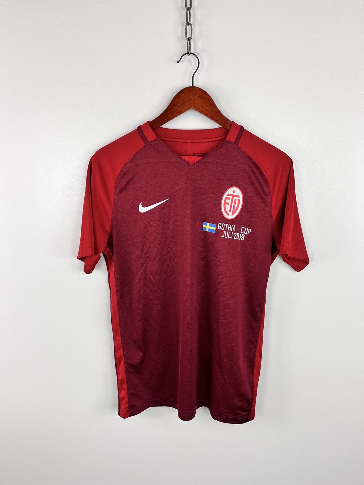 Nike Nike Sweden Eimsbuttel Soccer Jersey T-Shirt Red Size M Size US M / EU 48-50 / 2 - 1 Thumbnail