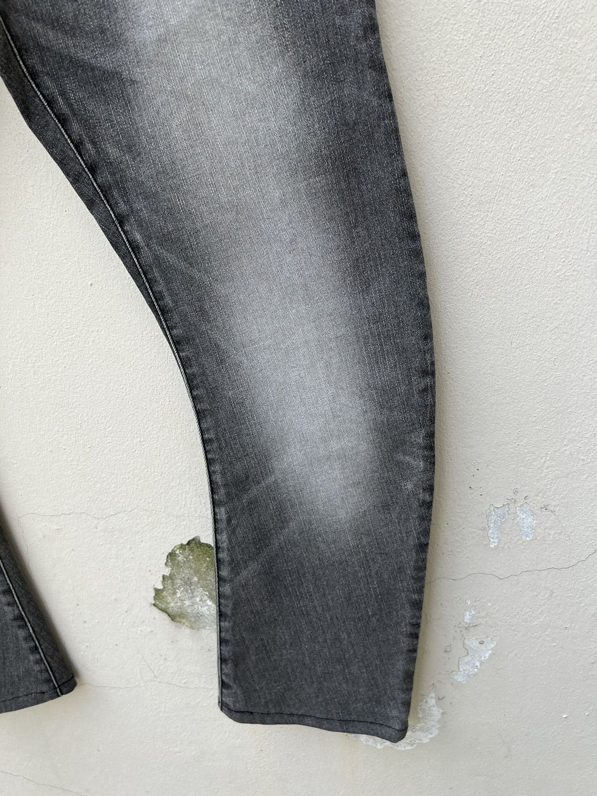 Attachment Attachment Japan Curved Leg Stretchable Cropped Denim Size US 30 / EU 46 - 14 Thumbnail