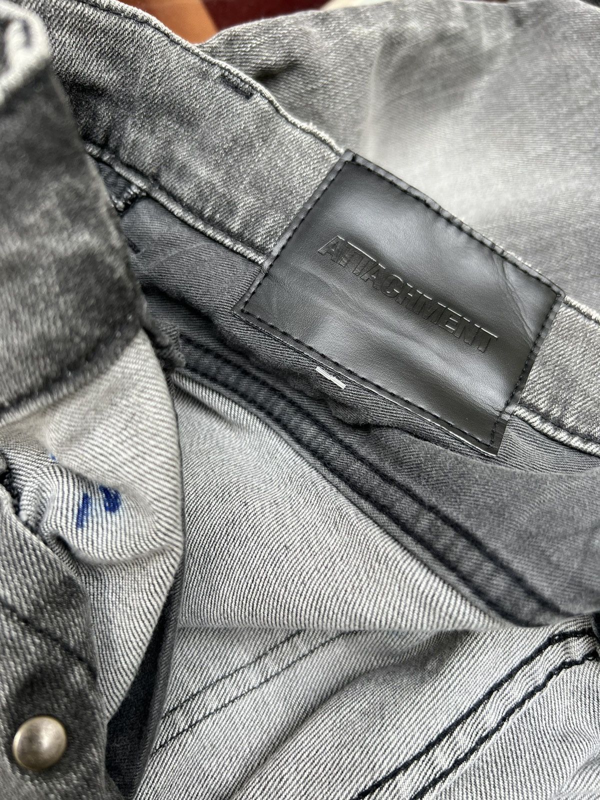 Attachment Attachment Japan Curved Leg Stretchable Cropped Denim Size US 30 / EU 46 - 23 Thumbnail