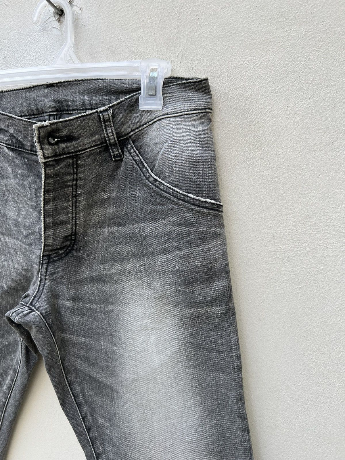Attachment Attachment Japan Curved Leg Stretchable Cropped Denim Size US 30 / EU 46 - 13 Thumbnail