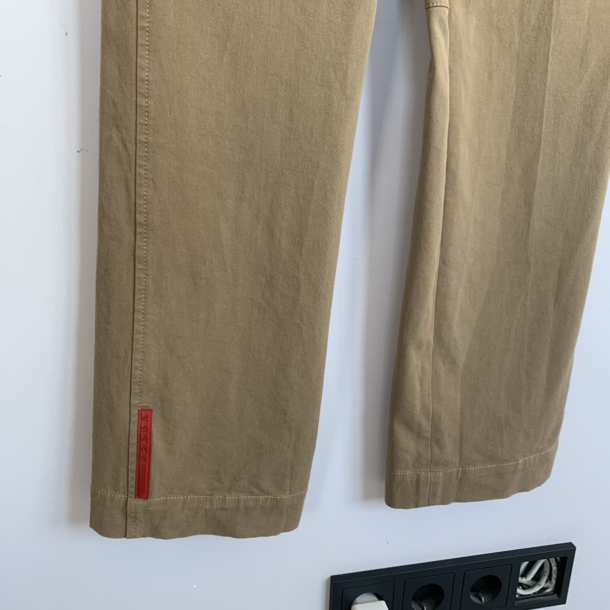 Prada PRADA Pants Trousers Red Tab Cotton Beige Pockets Sport Size US 28 / EU 44 - 4 Thumbnail