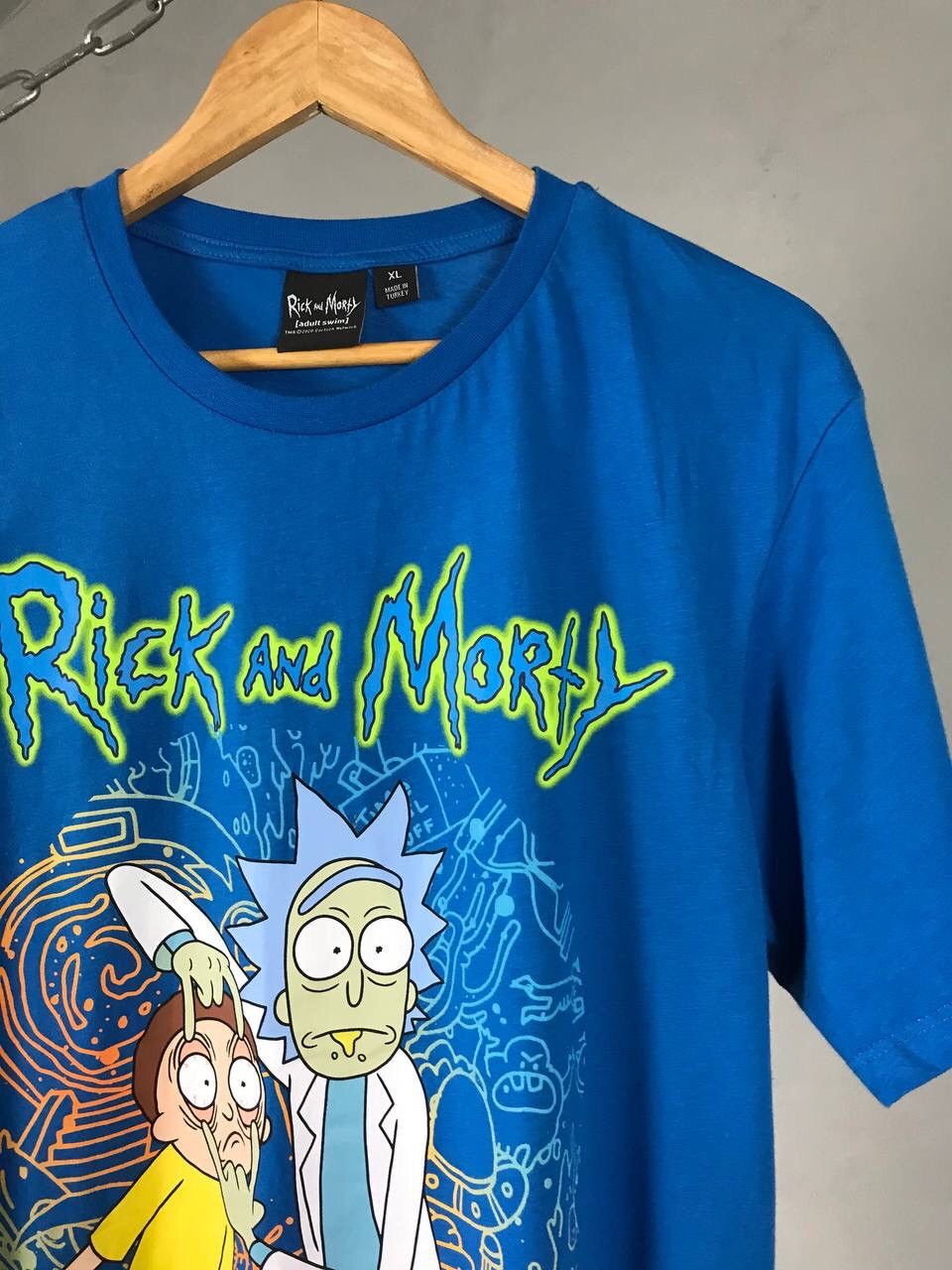 Other Rick And Morty Movie Tee Size US XL / EU 56 / 4 - 2 Thumbnail