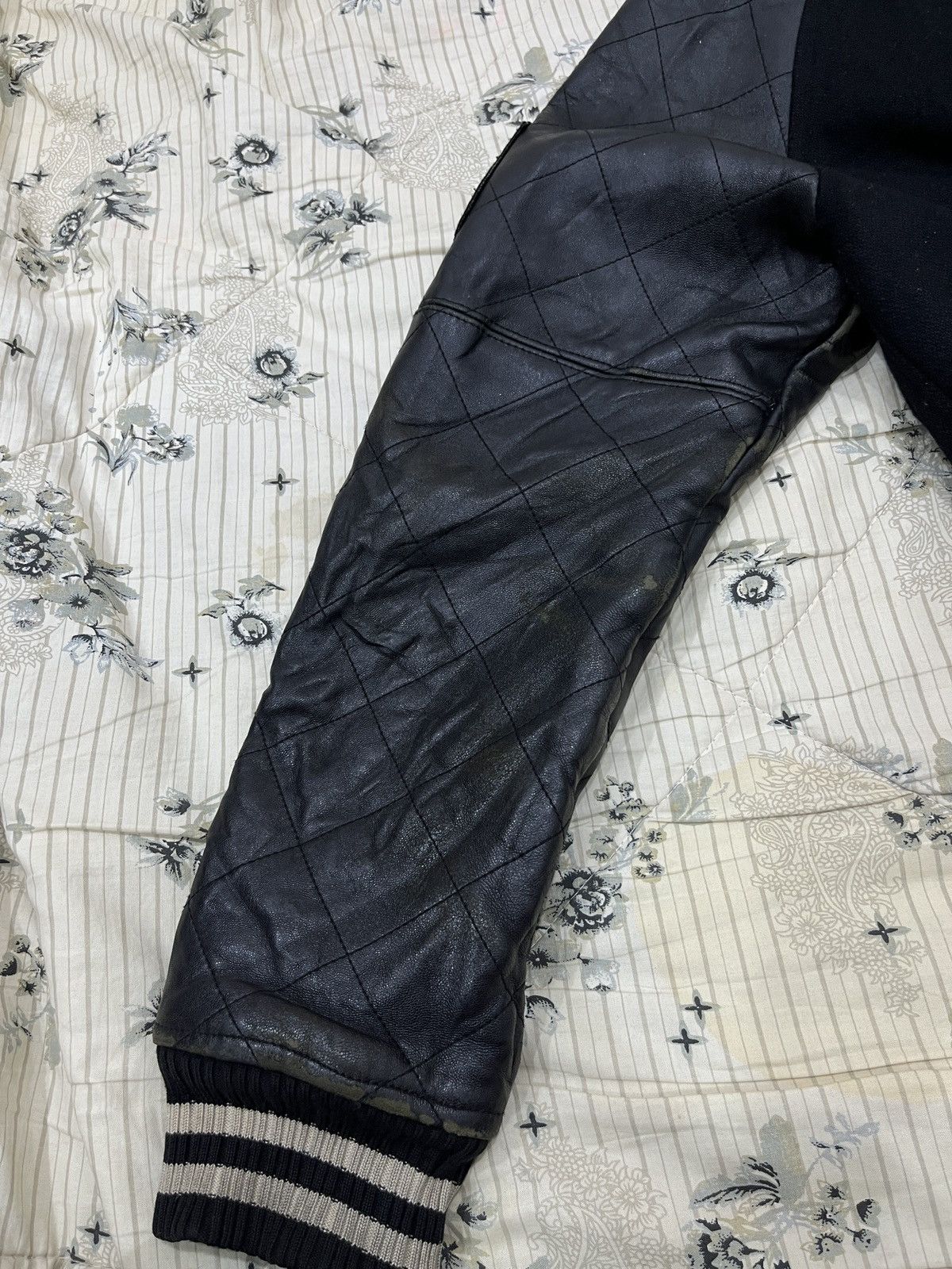 Avirex (Llll). AVIREX CROSS BONES SKULL VARSITY JACKET Size US M / EU 48-50 / 2 - 20 Thumbnail