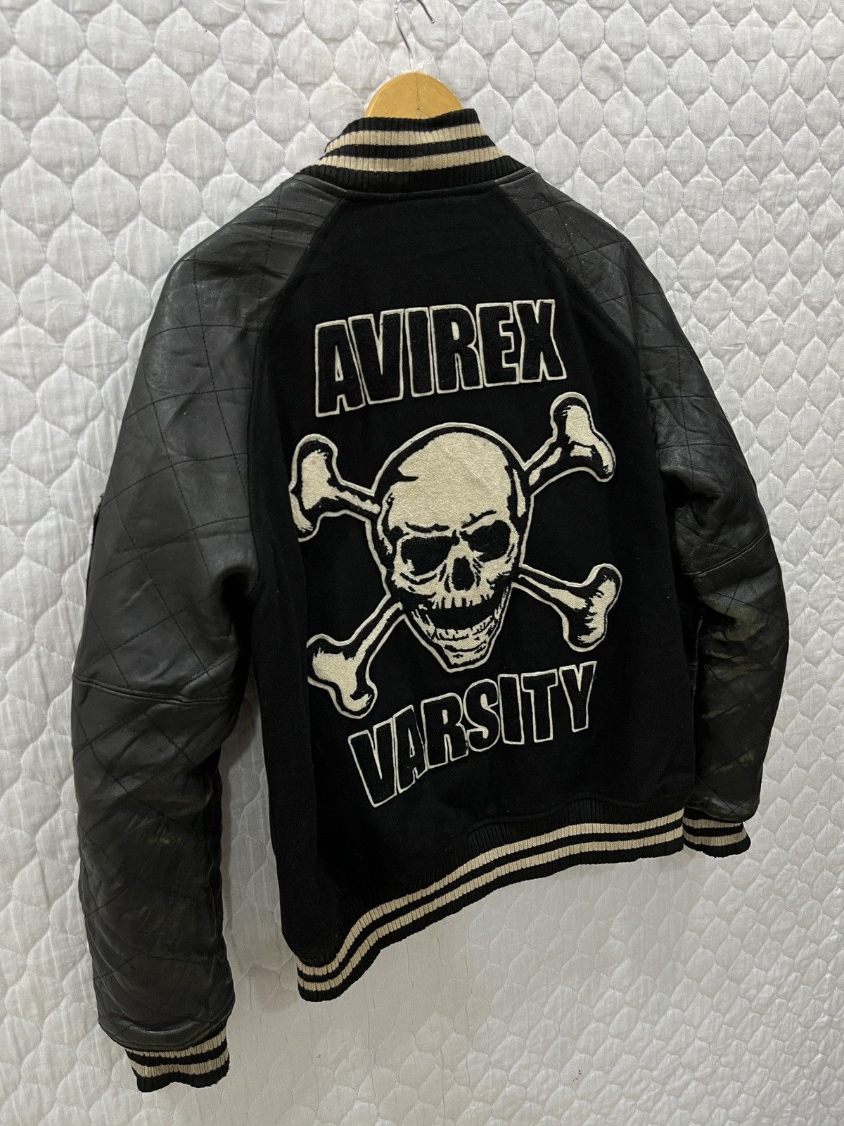 Avirex (Llll). AVIREX CROSS BONES SKULL VARSITY JACKET Size US M / EU 48-50 / 2 - 5 Thumbnail