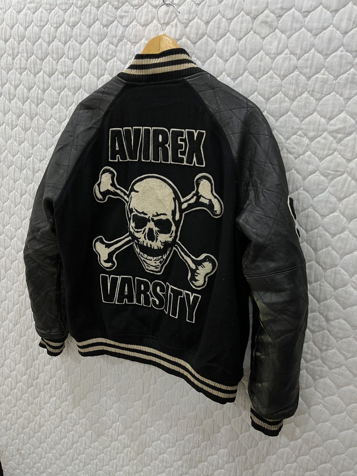 Avirex (Llll). AVIREX CROSS BONES SKULL VARSITY JACKET Size US M / EU 48-50 / 2 - 3 Thumbnail