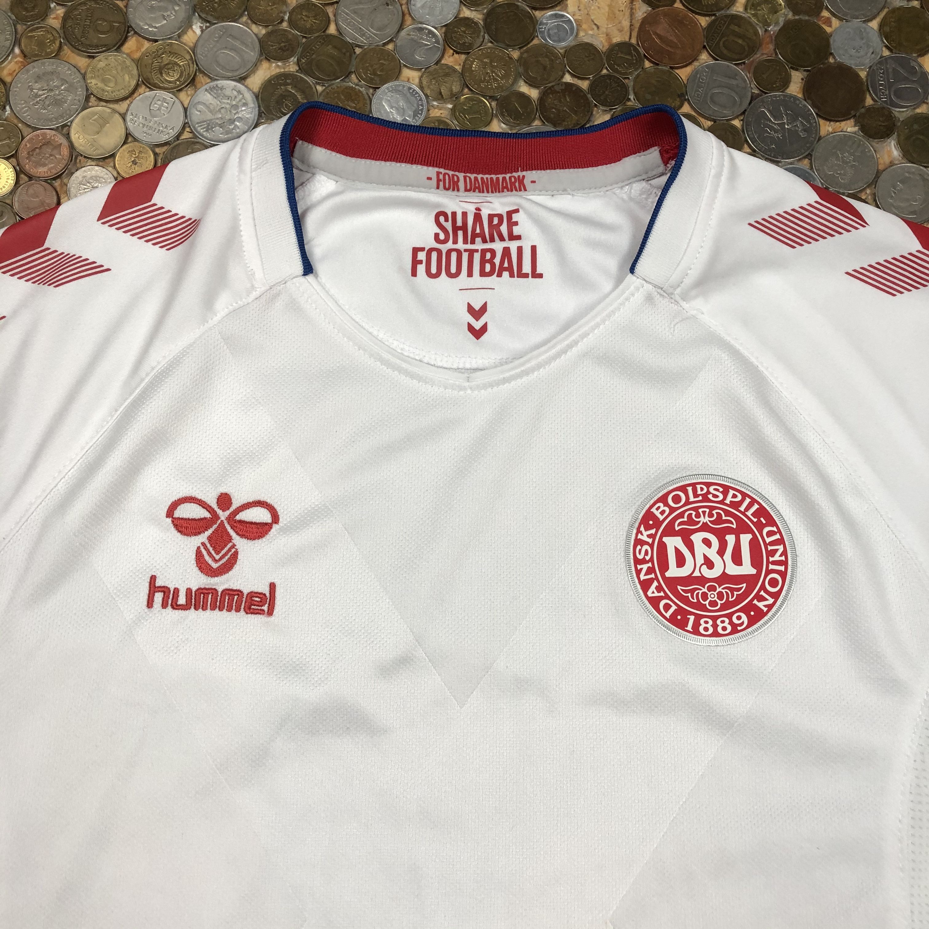 Hummel Hummel Danmark Football tee Size US M / EU 48-50 / 2 - 3 Thumbnail