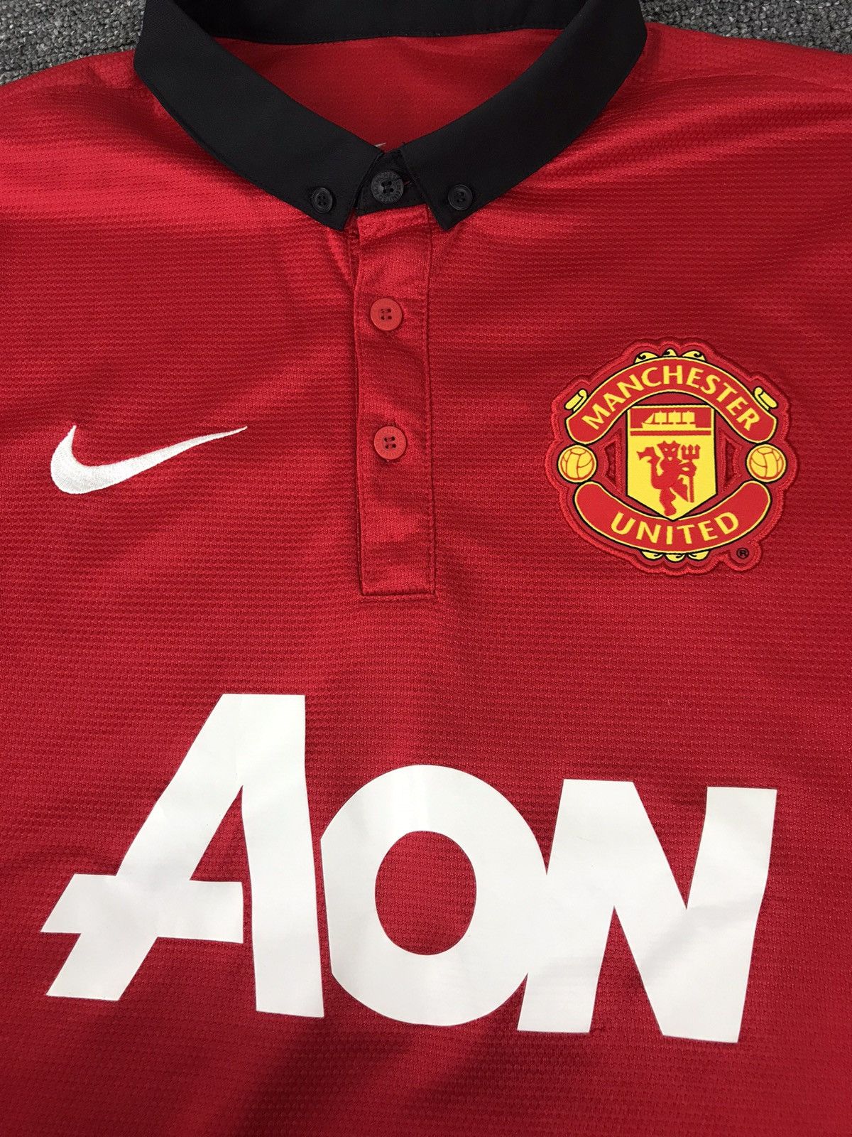 Nike MANCHESTER UNITED FC 2013/14 HOME SOCCER JERSEY NIKE,SIZE S Size US S / EU 44-46 / 1 - 3 Thumbnail