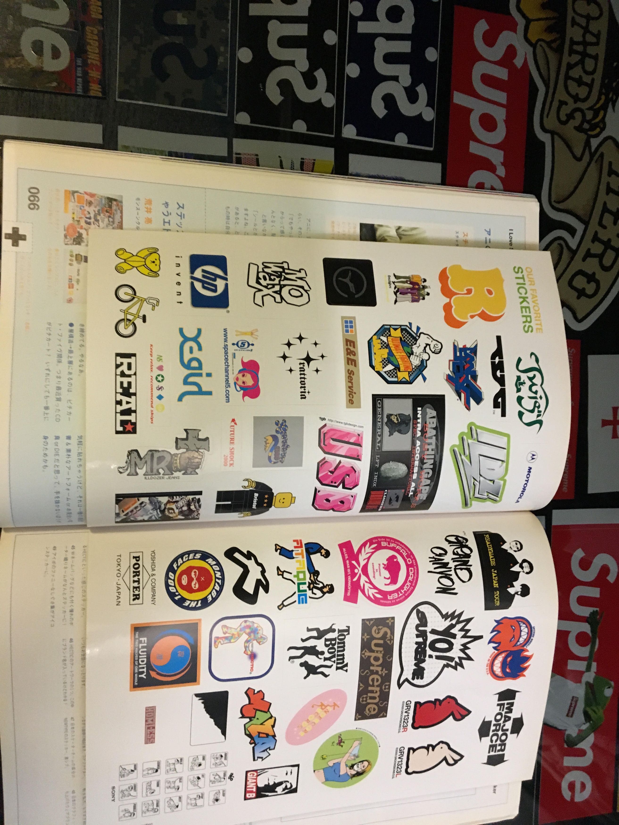 Supreme 2000 Relax Magazine (Supreme) + ALL Stickers Size ONE SIZE - 3 Preview