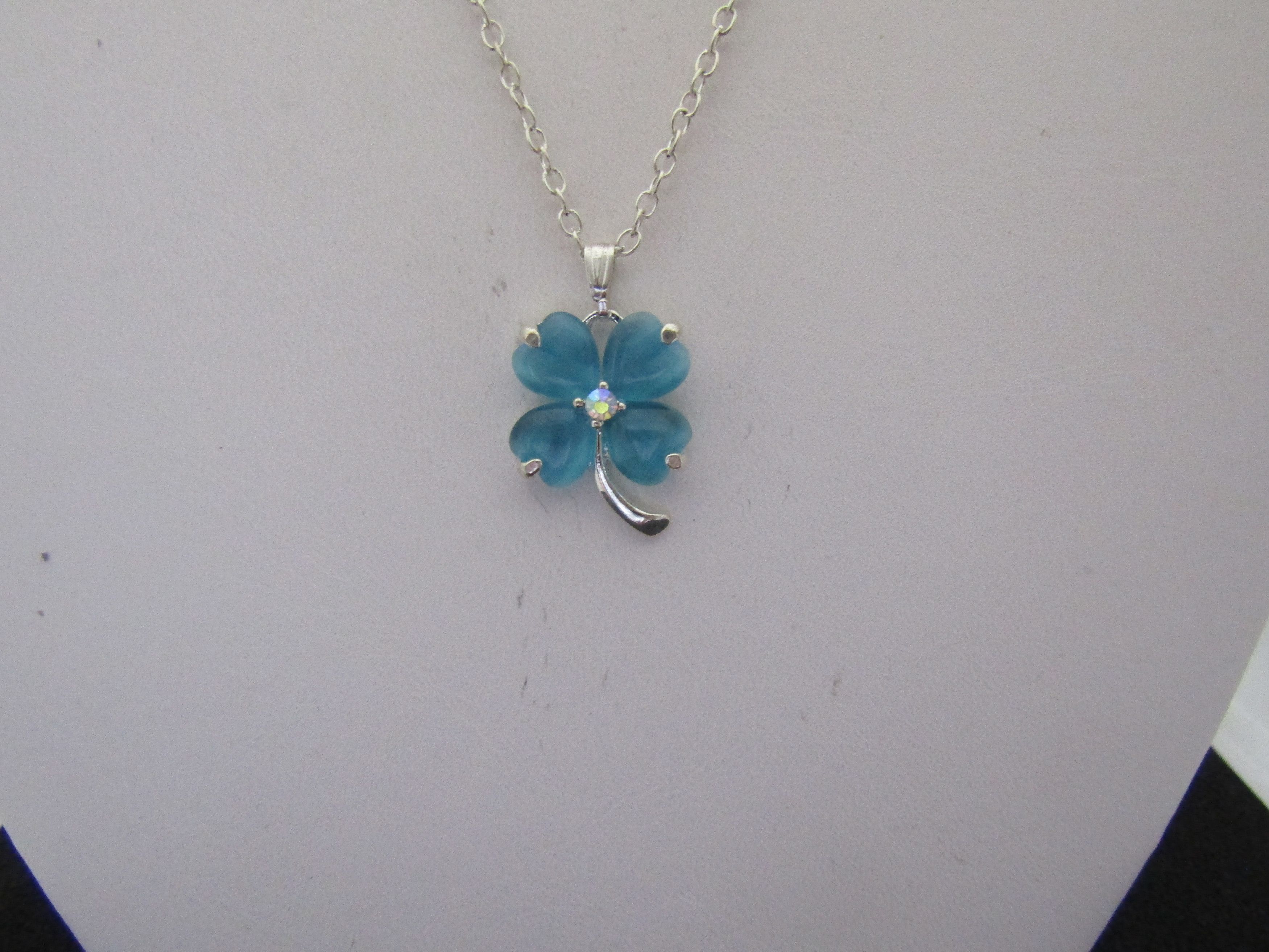 Jewelry Blue 4 leaf clover Chain Necklace Size ONE SIZE - 4 Thumbnail