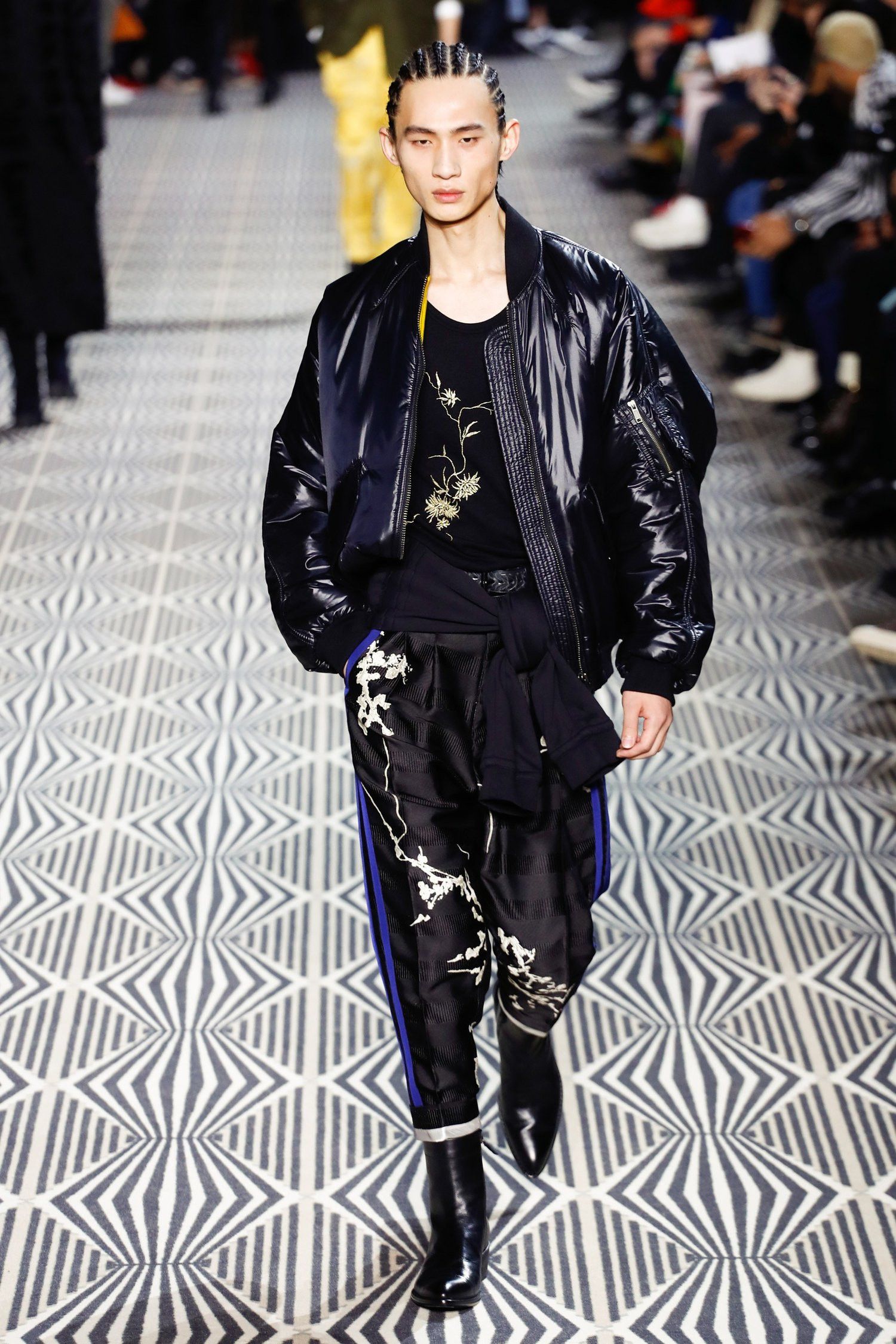 Haider Ackermann 1 of 1 Sample FW18 oversized leather bomber jacket Size US M / EU 48-50 / 2 - 9 Thumbnail