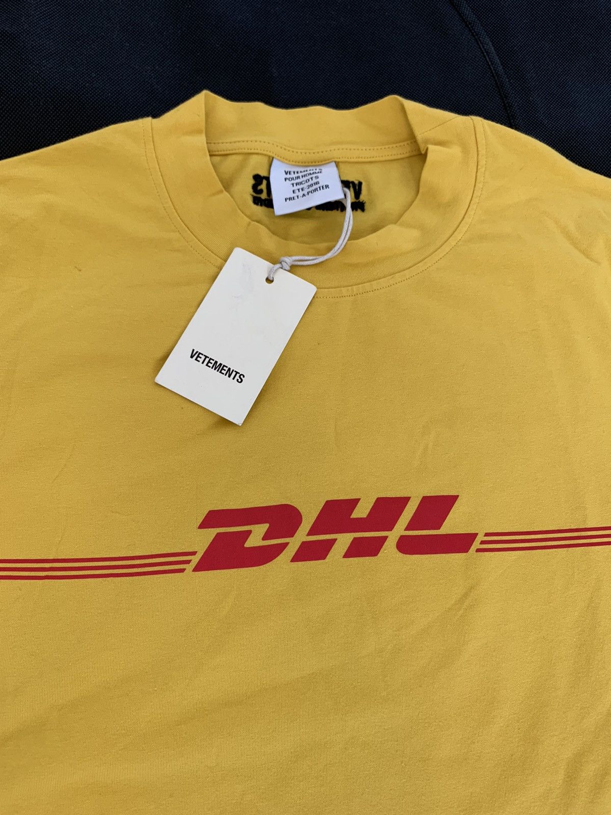 Vetements (NWT) Grail Vetements SS16 DHL T-Shirt Size US M / EU 48-50 / 2 - 4 Thumbnail