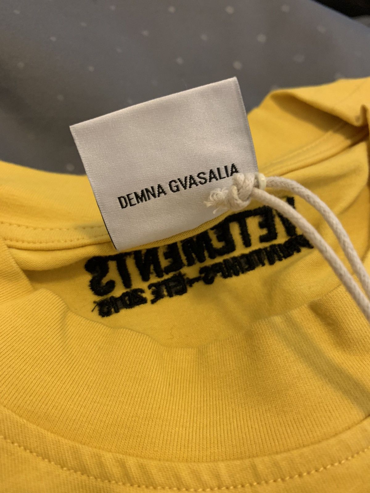 Vetements (NWT) Grail Vetements SS16 DHL T-Shirt Size US M / EU 48-50 / 2 - 11 Thumbnail