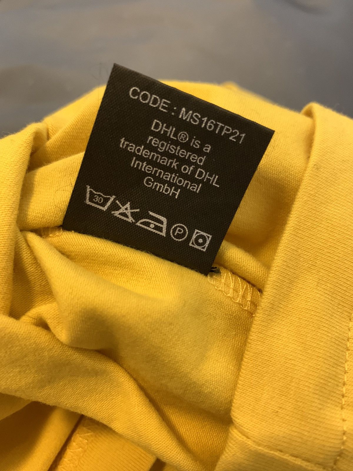 Vetements (NWT) Grail Vetements SS16 DHL T-Shirt Size US M / EU 48-50 / 2 - 9 Thumbnail