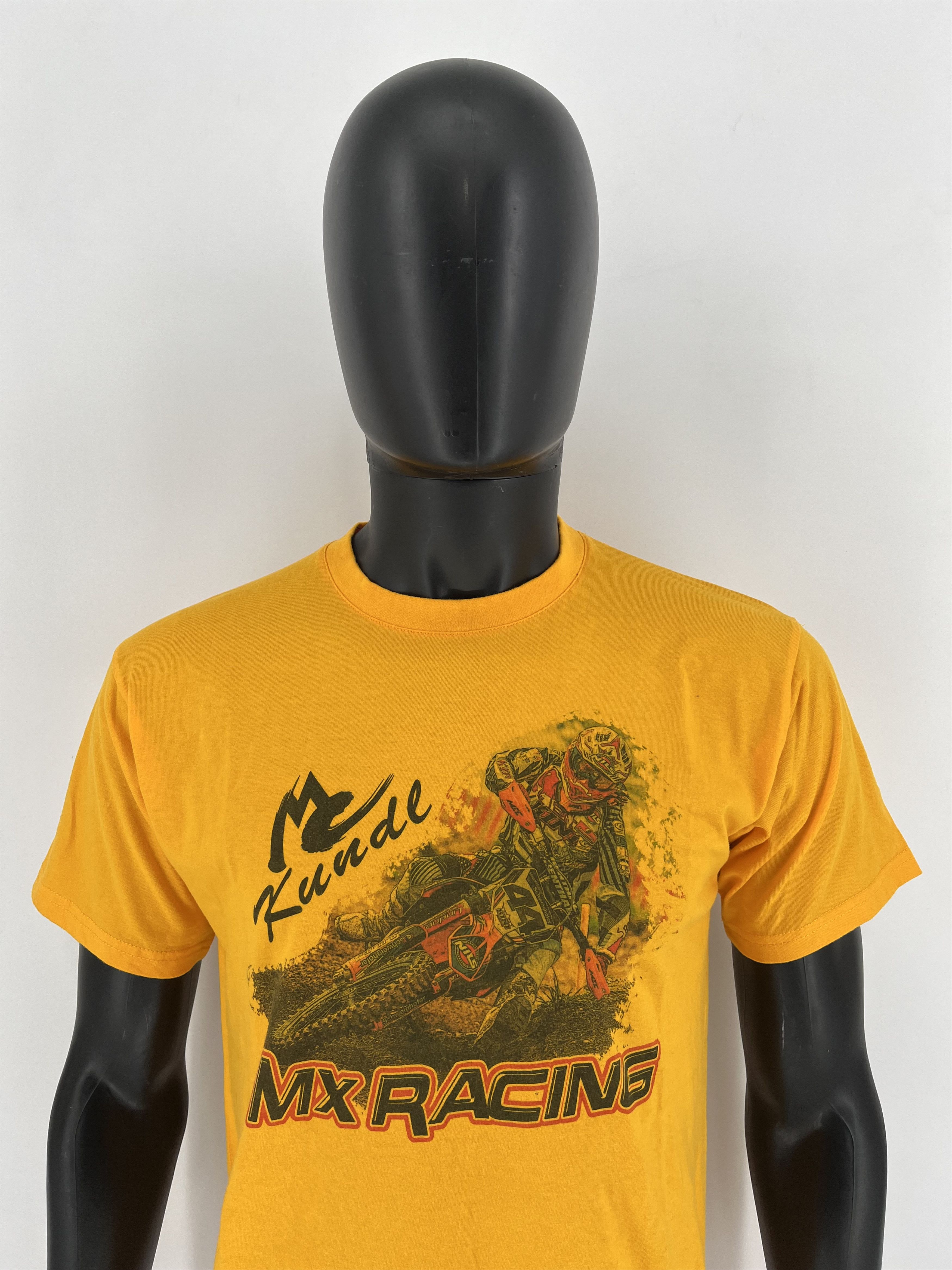 Vintage Vintage Y2K Racing Moto All Print Tee Art Band Streetwear Size US S / EU 44-46 / 1 - 3 Thumbnail