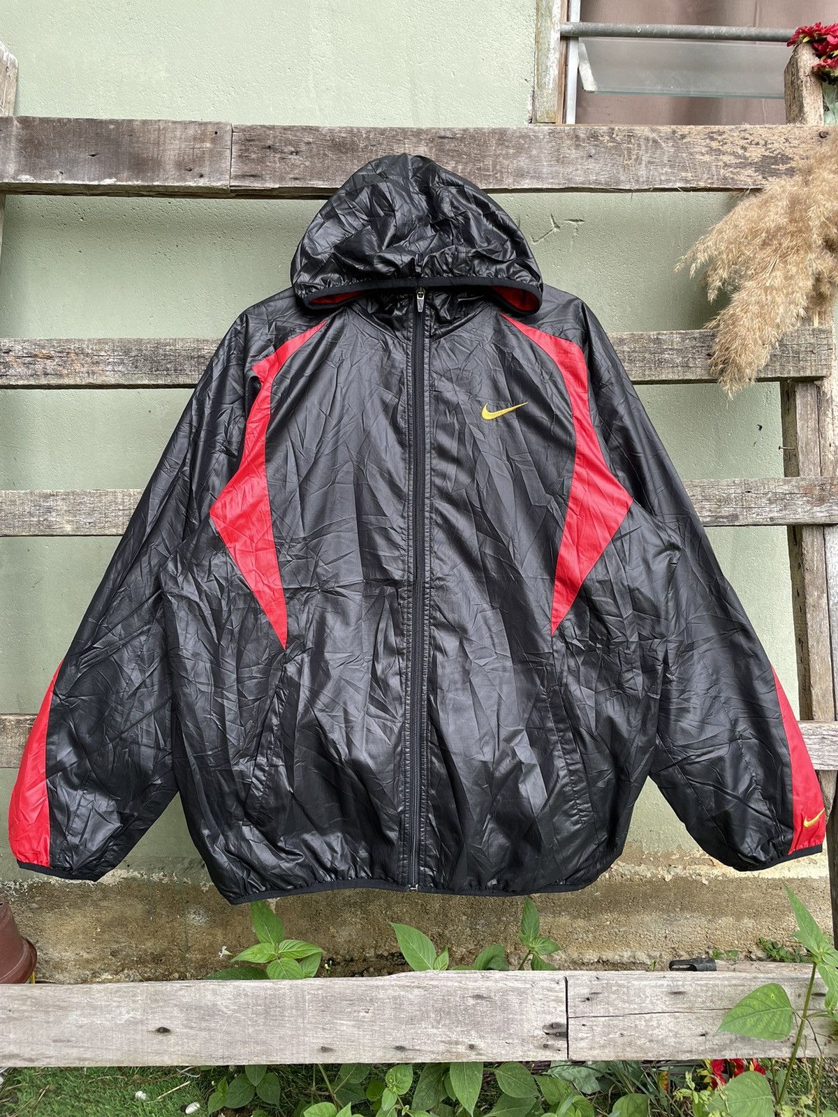 RARE Nike Gold Swoosh Hoodie Jacket Windbreaker