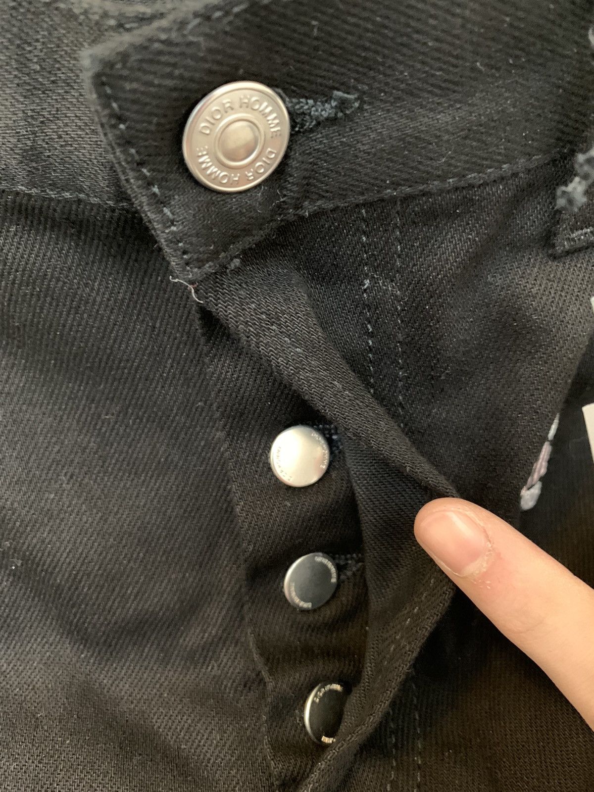 Dior × Kaws (NWT)Kim Jones Dior x Kaws bee embroidered denim jeans Size US 32 / EU 48 - 7 Thumbnail