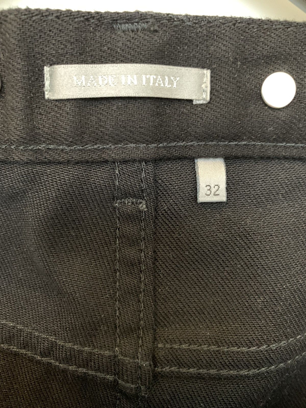 Dior × Kaws (NWT)Kim Jones Dior x Kaws bee embroidered denim jeans Size US 32 / EU 48 - 8 Thumbnail