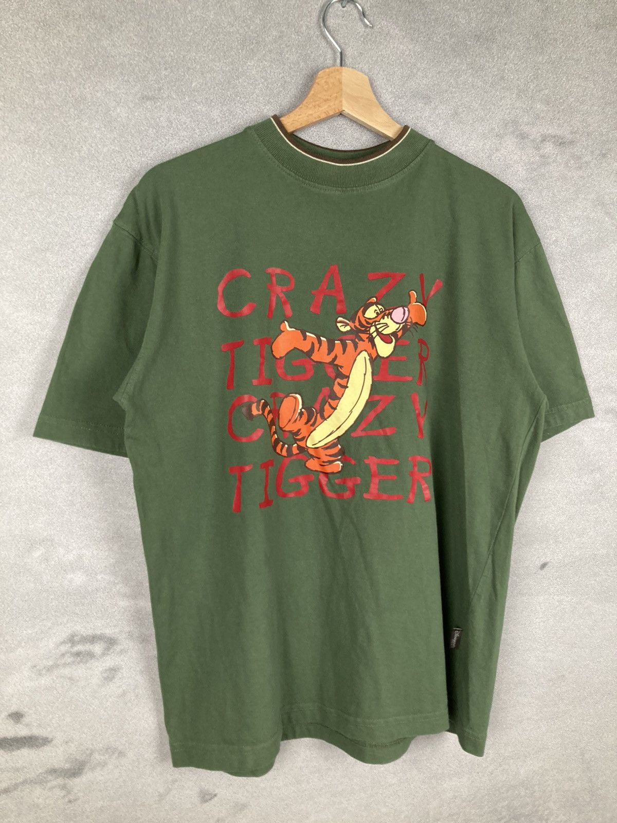 Cartoon Network Vintage Disneyland Tigger Winnie The Pooh 90s 00s Graphic Size US M / EU 48-50 / 2 - 4 Thumbnail
