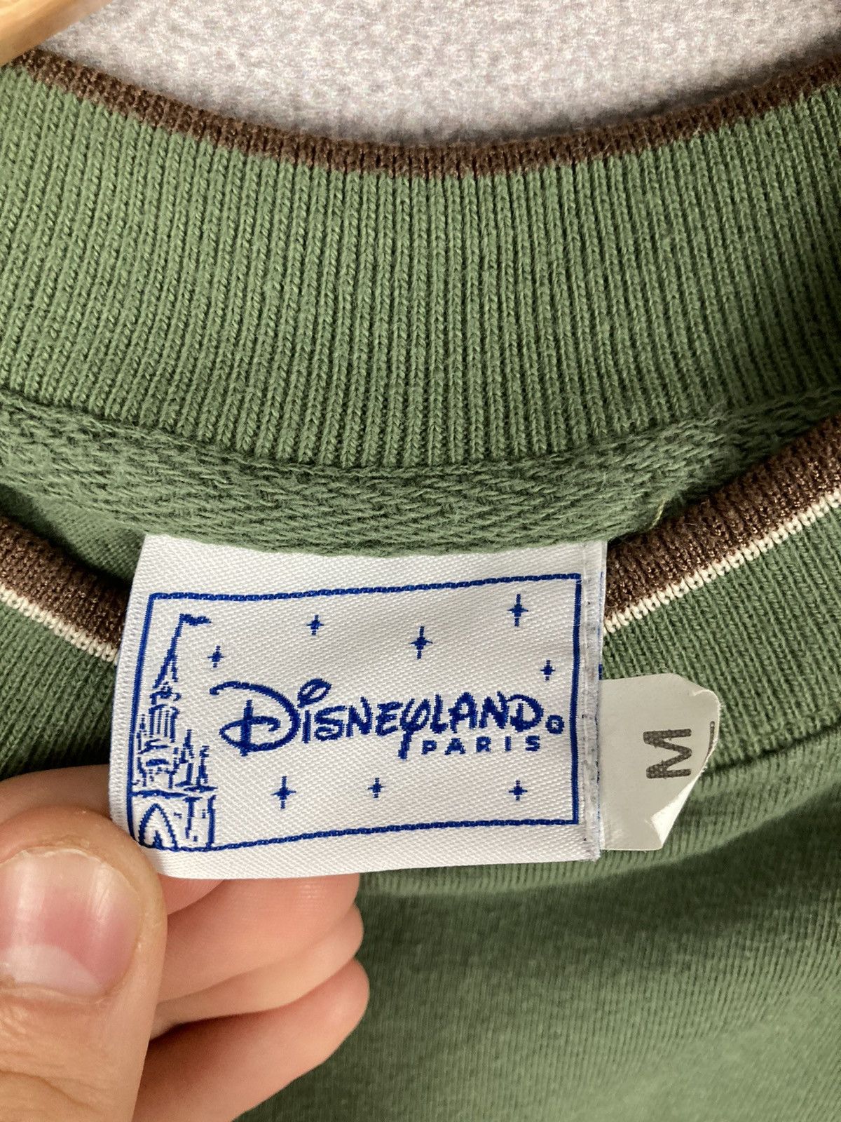 Cartoon Network Vintage Disneyland Tigger Winnie The Pooh 90s 00s Graphic Size US M / EU 48-50 / 2 - 5 Thumbnail