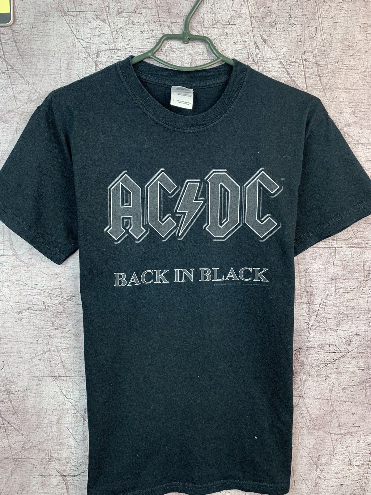 AC/DC × Band Tees Vintage AC/DC Back In Black T Shirt Size US S / EU 44-46 / 1 - 2 Thumbnail