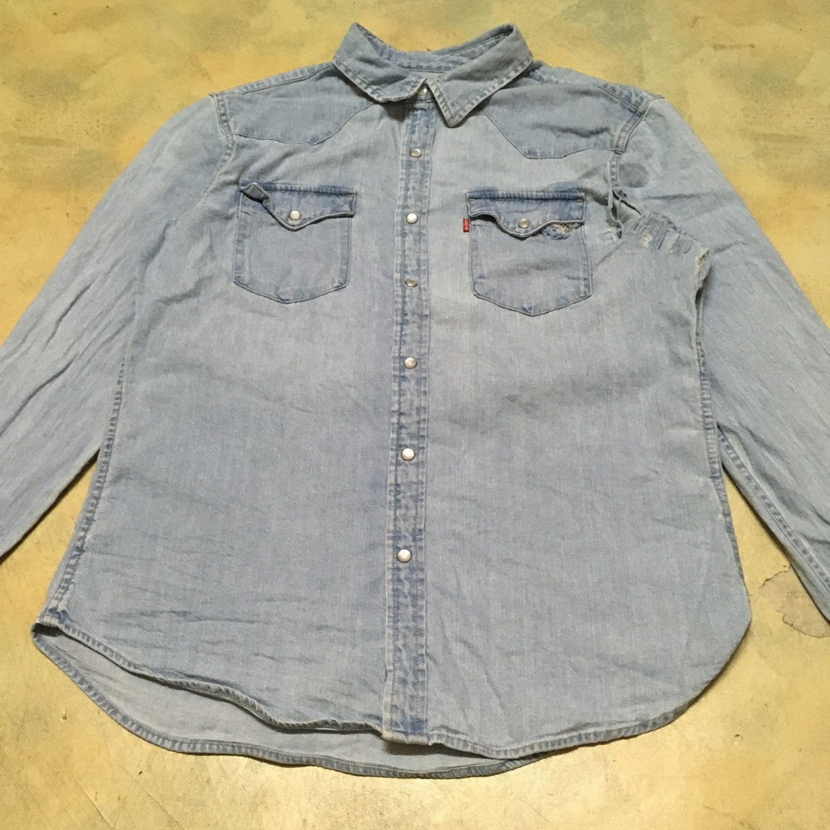 Levi's Levi's Denim Button Up Long Sleeve Shirt Size US L / EU 52-54 / 3 - 3 Thumbnail