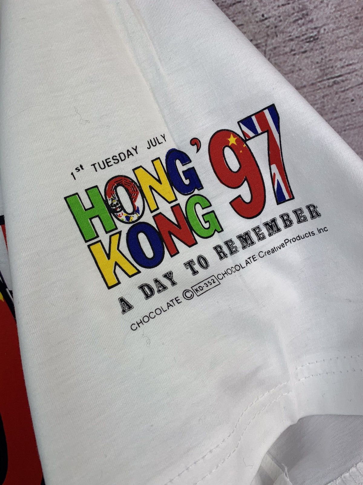 Vintage RARE Vintage 90s Hong Kong A Day To Remember 1997 T-shirt Size US XL / EU 56 / 4 - 5 Thumbnail