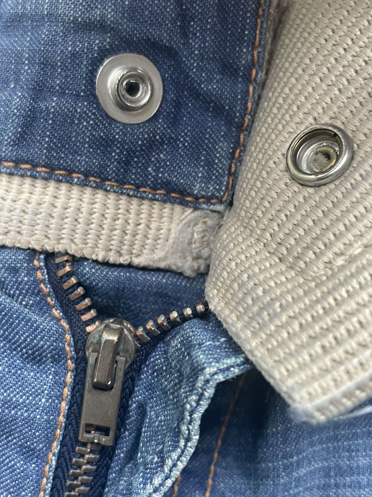 Dolce & Gabbana Vintage Dolce & Gabbana Side pocket Distressed Denim Size US 34 / EU 50 - 16 Thumbnail