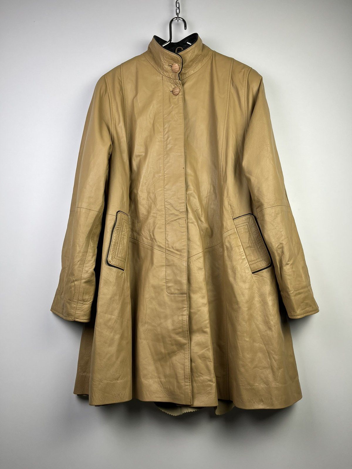Genuine Leather Versace Classic V2 Vintage Coat Genuine Leather Brown Size L / US 10 / IT 46 - 1 Thumbnail