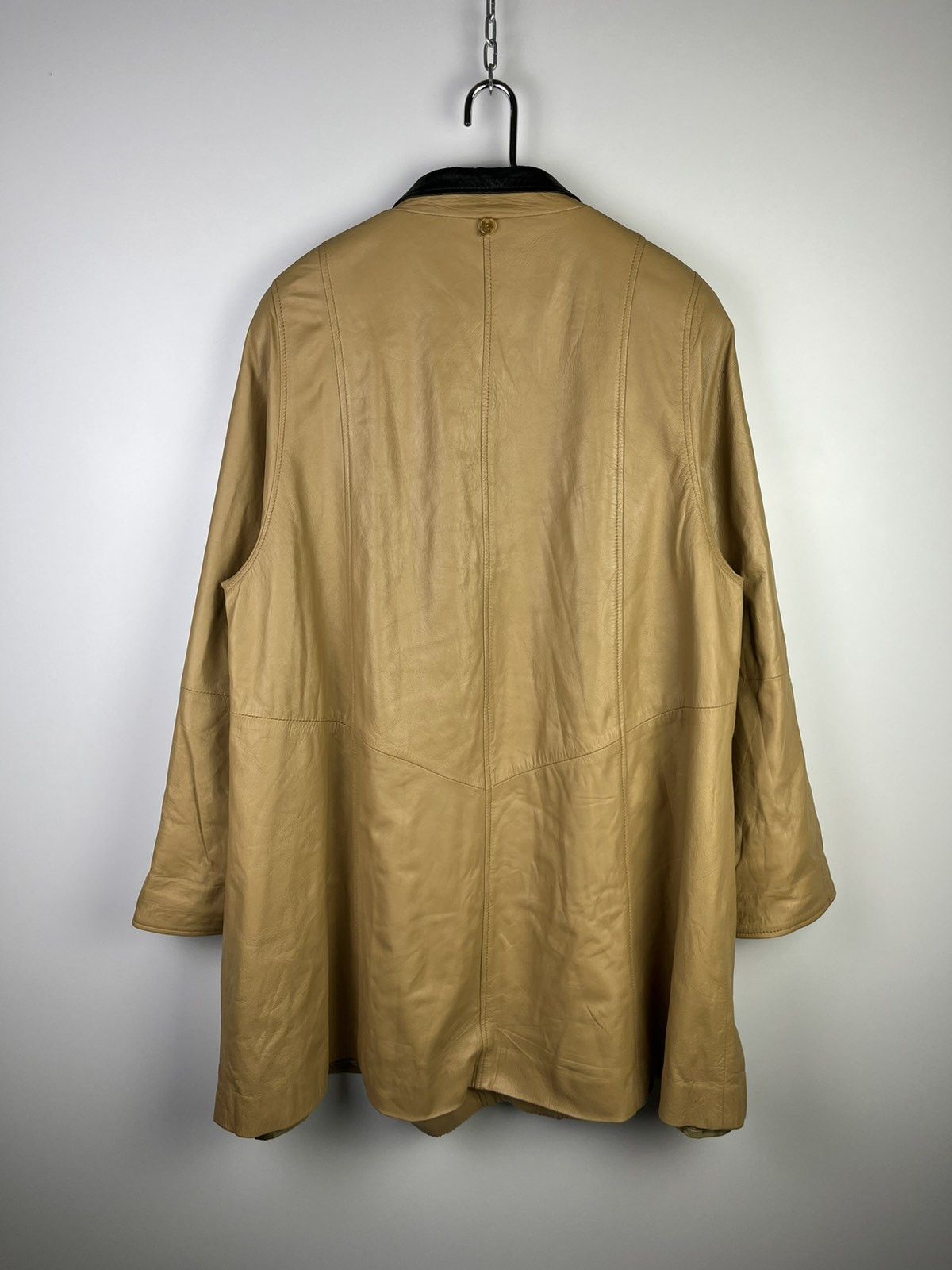 Genuine Leather Versace Classic V2 Vintage Coat Genuine Leather Brown Size L / US 10 / IT 46 - 3 Thumbnail
