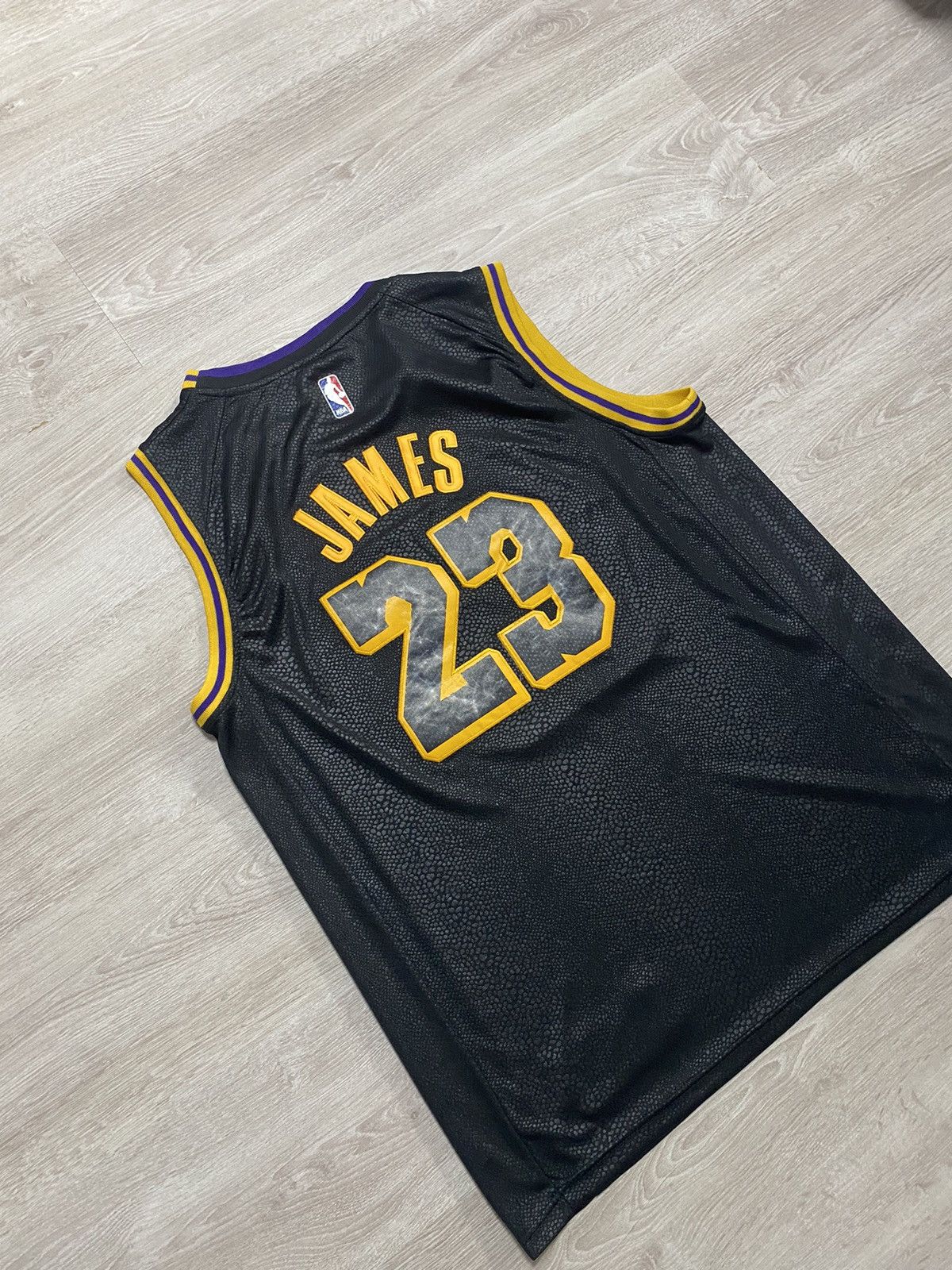 NBA Nike Lebron James 23 LA Lakers NBA styled Size US L / EU 52-54 / 3 - 8 Thumbnail