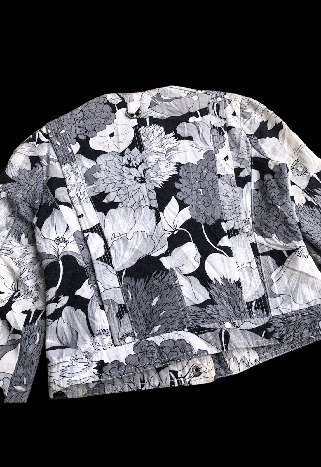 Burberry 💸BINDINGOFFER💸Burberry Floral Coat Jacket Size US XS / EU 42 / 0 - 4 Thumbnail