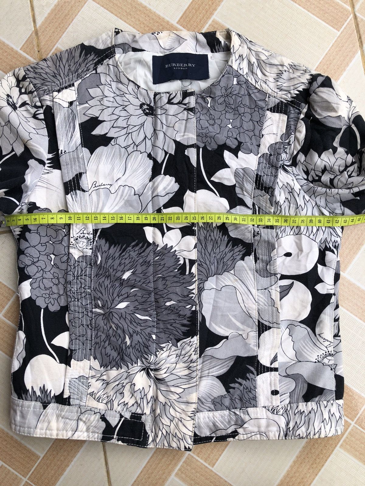 Burberry 💸BINDINGOFFER💸Burberry Floral Coat Jacket Size US XS / EU 42 / 0 - 6 Thumbnail