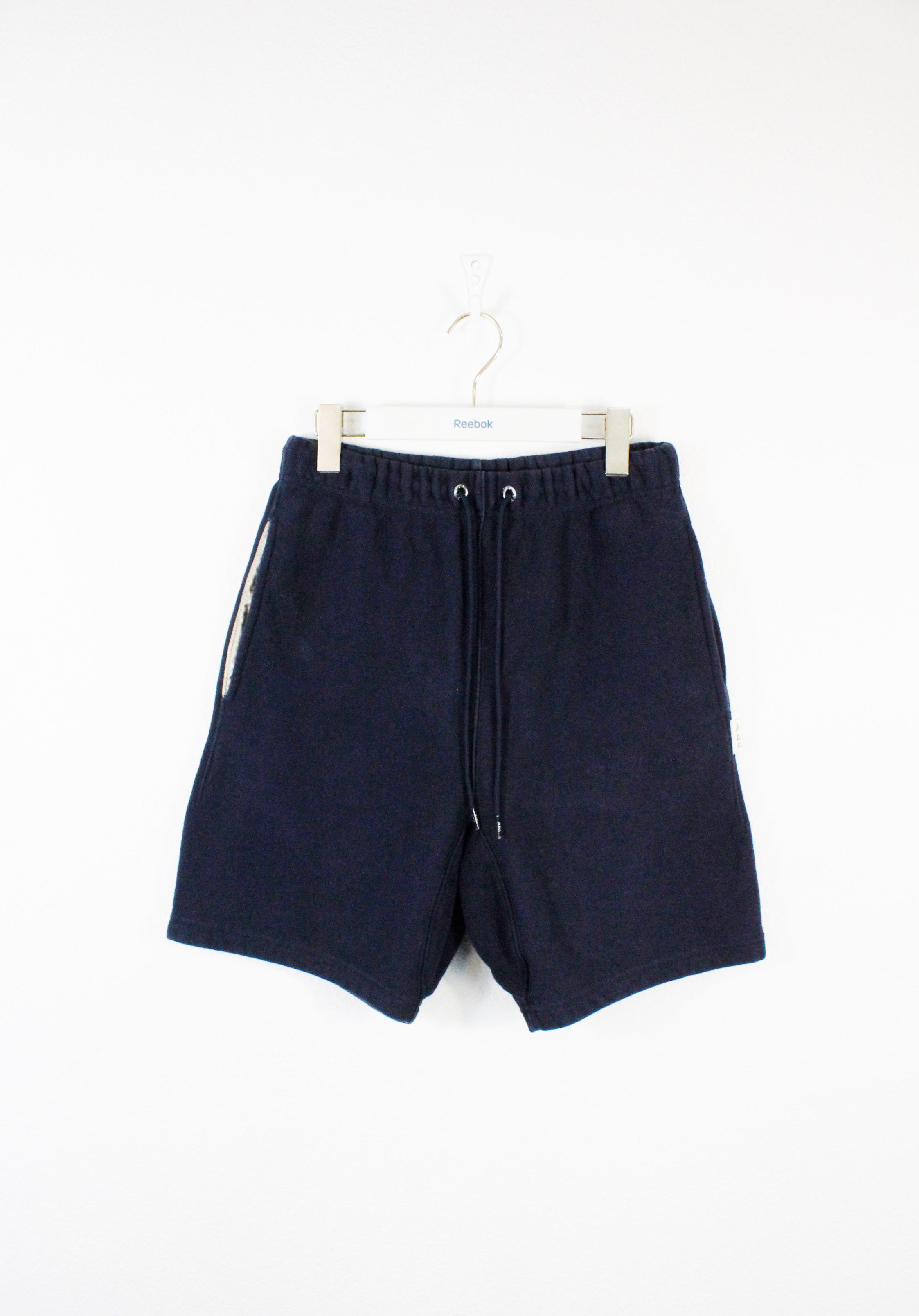Advisory Board Crystals Advisory Board Crystal 123 Logo Navy Washed Sweat Shorts Size US 30 / EU 46 - 1 Thumbnail